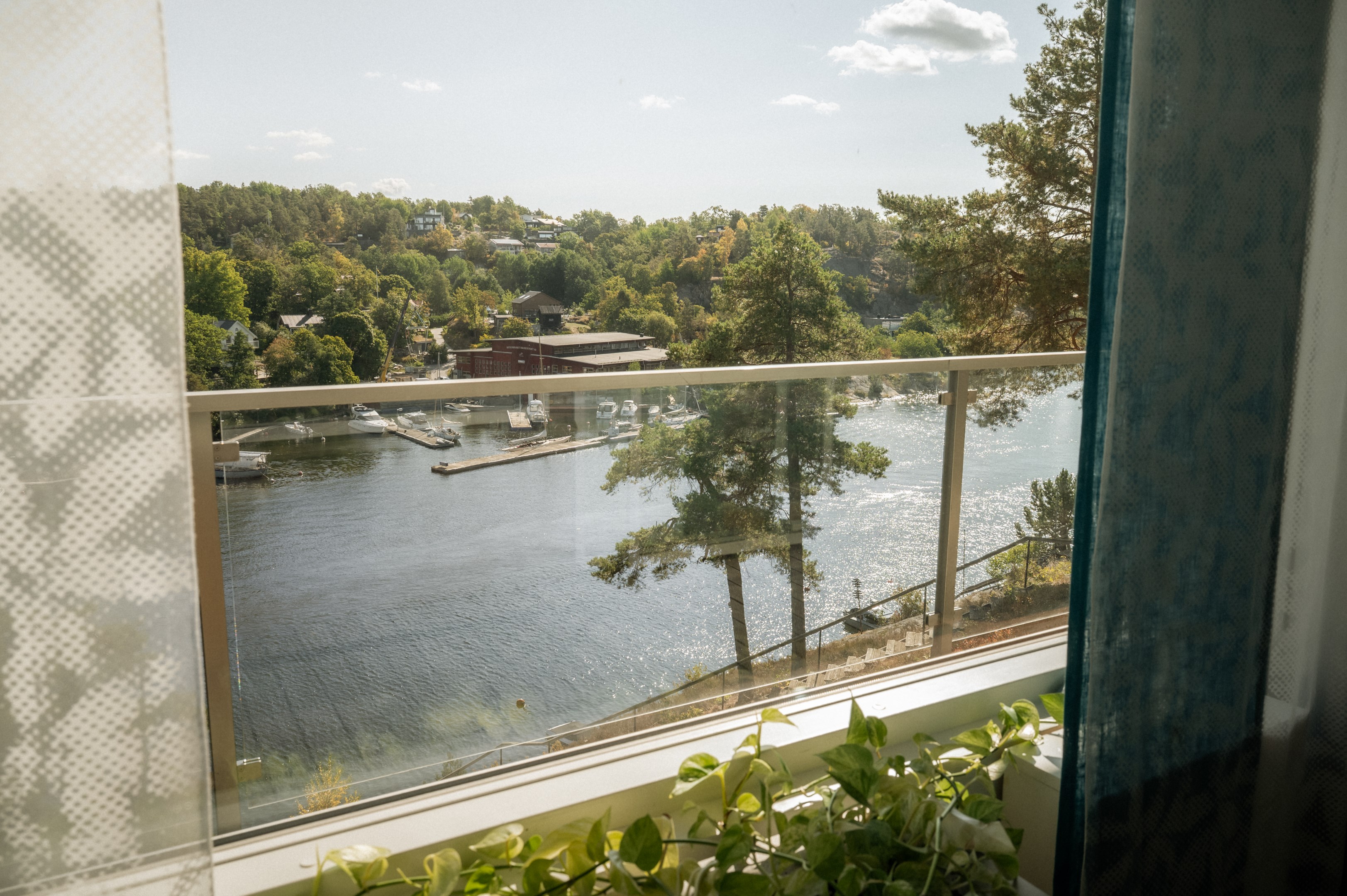Bostadsbild från Kristinedalsvägen 46, Till salu i Skuru, Nacka
