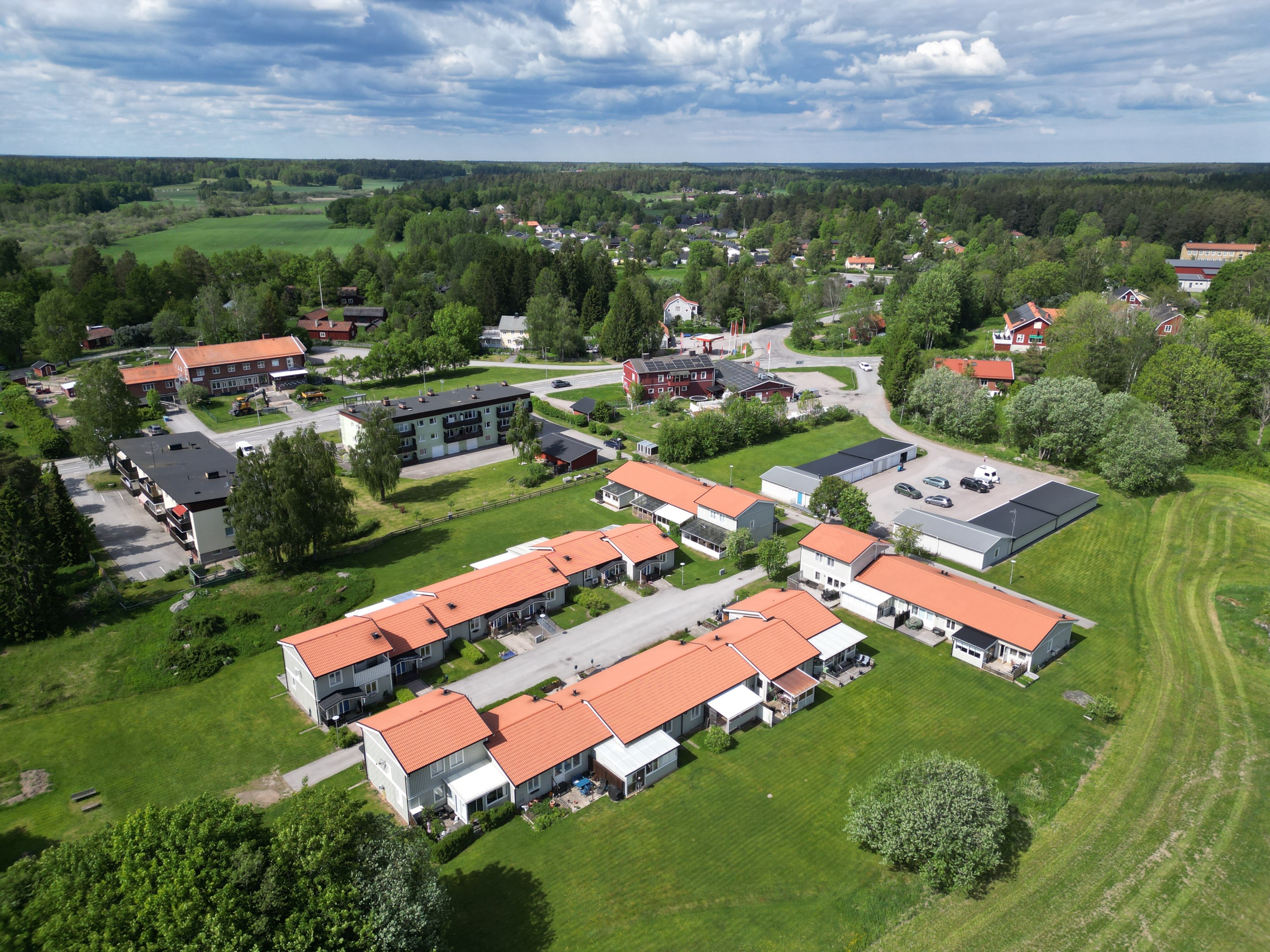 Drönarbild Knutby samhälle