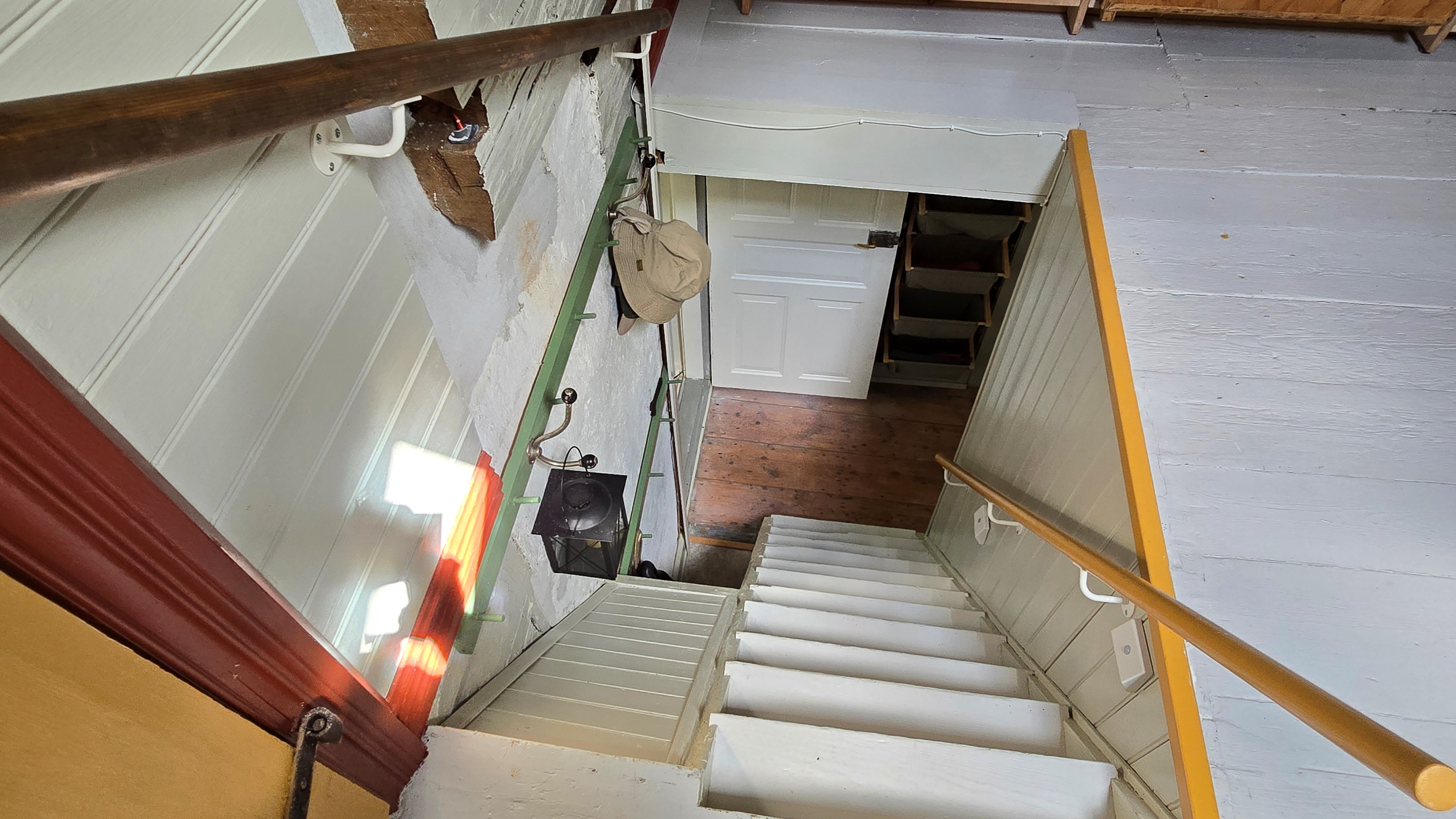 057 4_interior_trappan-sedd-uppifran