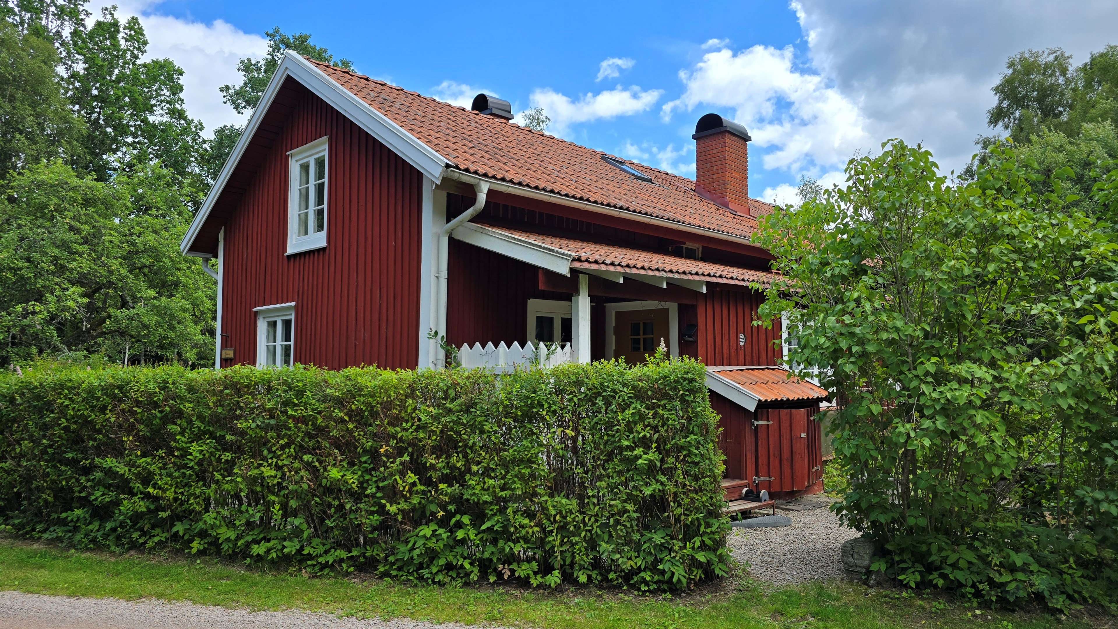 019 1_hus_huset-sett-over-hacken