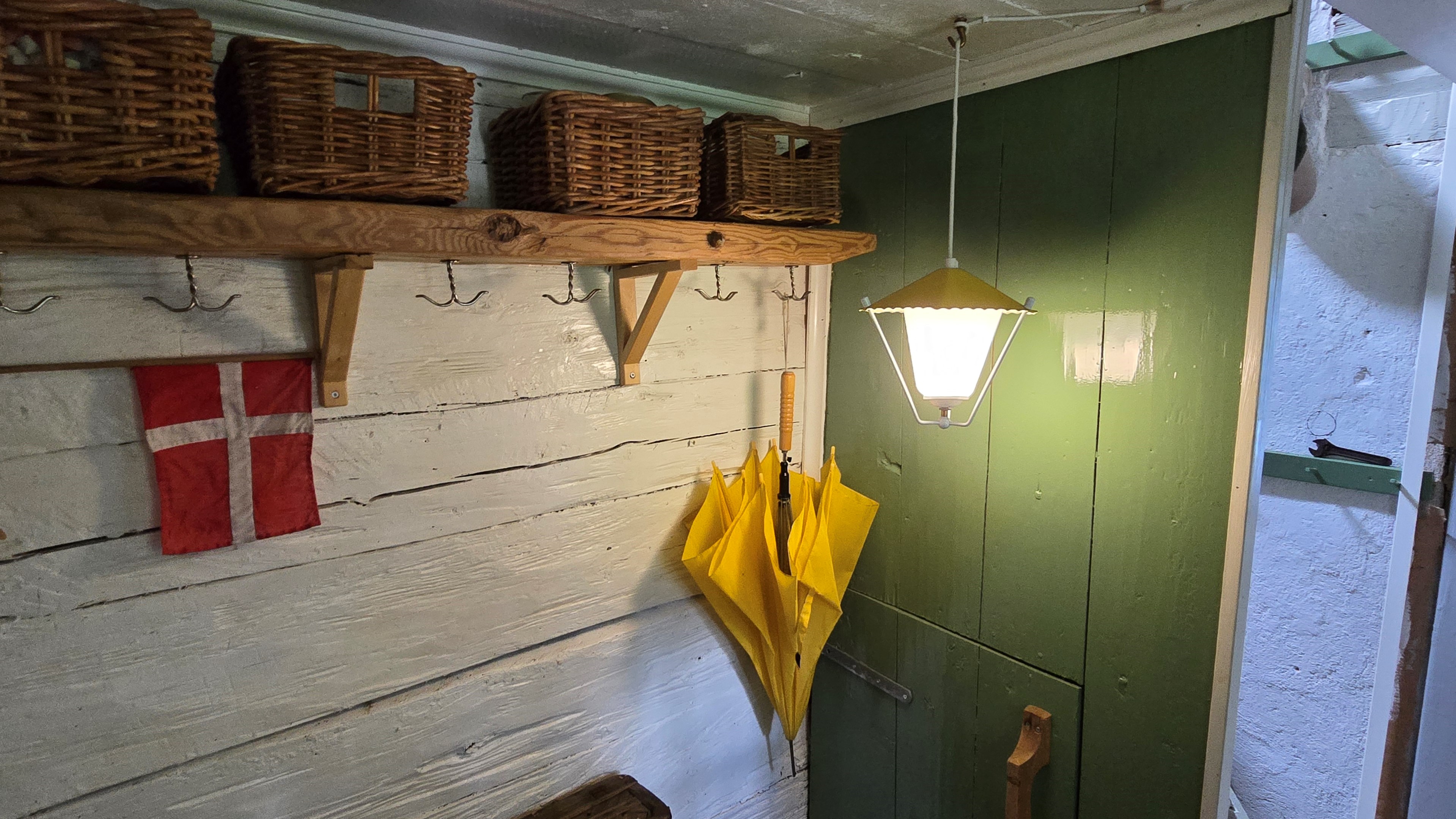 034 4_interior_entre-hall-med-gron-dorr