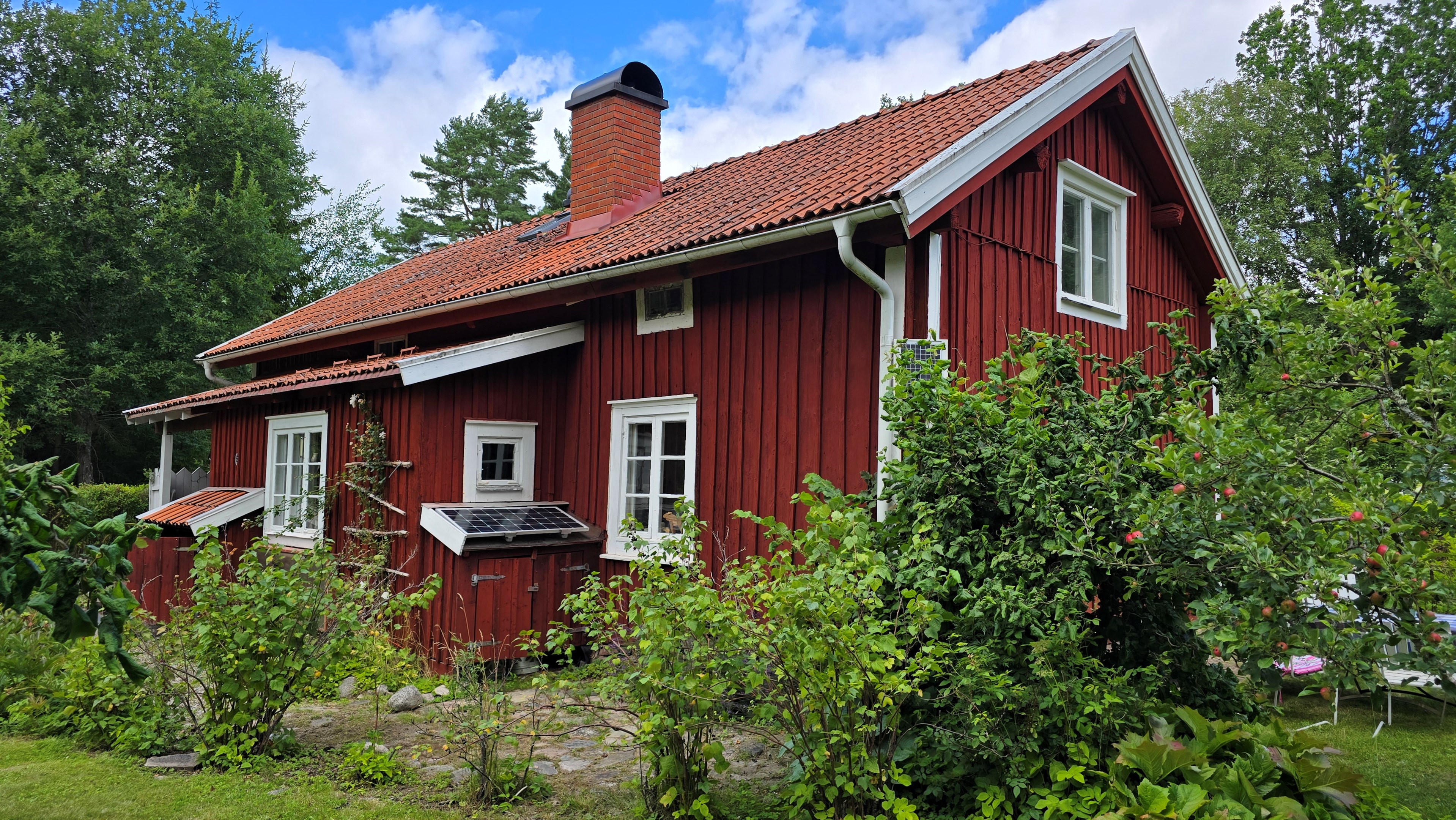 012 1_hus_husets-horn-baksida