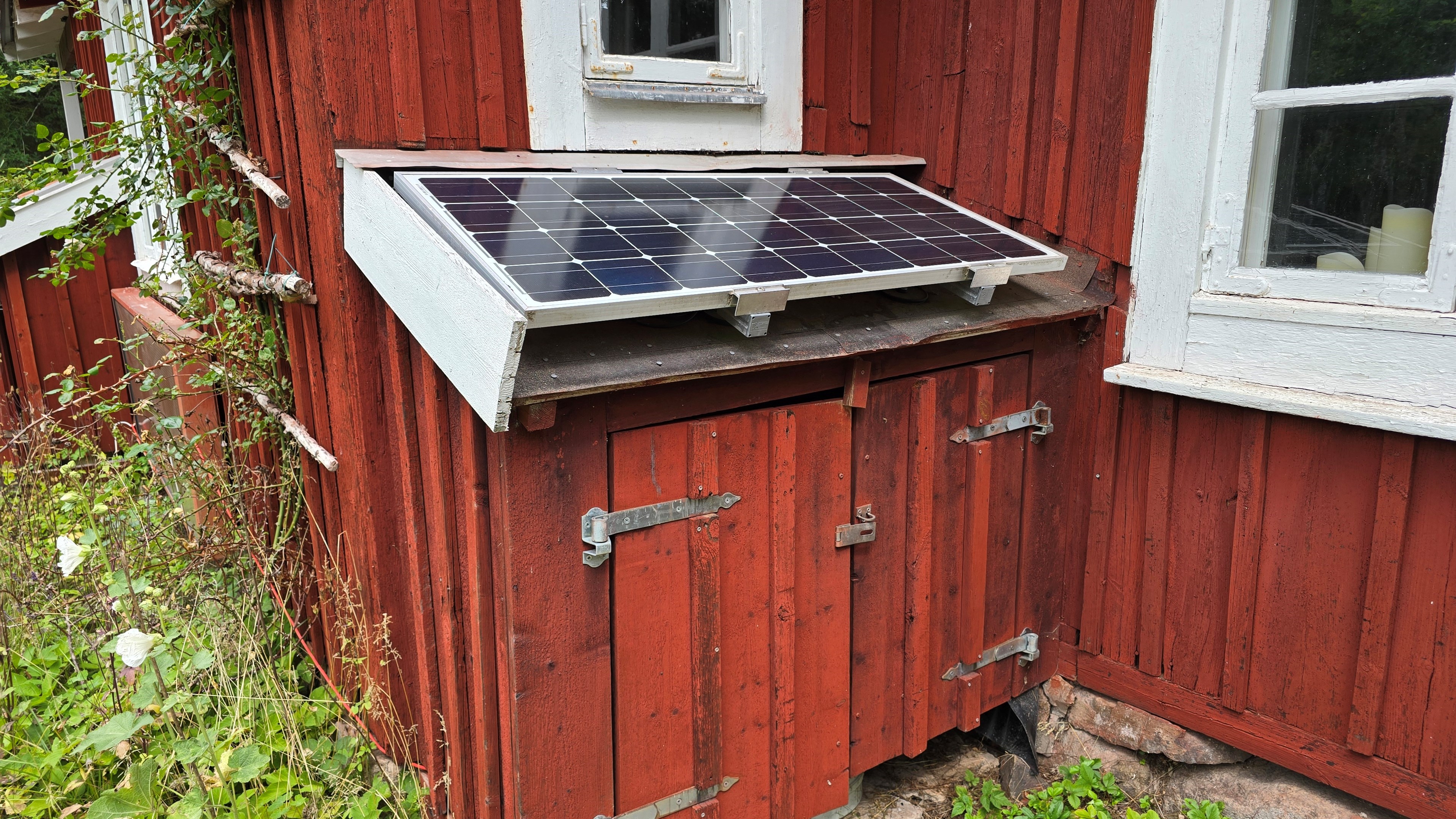 016 1_hus_solpanel-pa-skap
