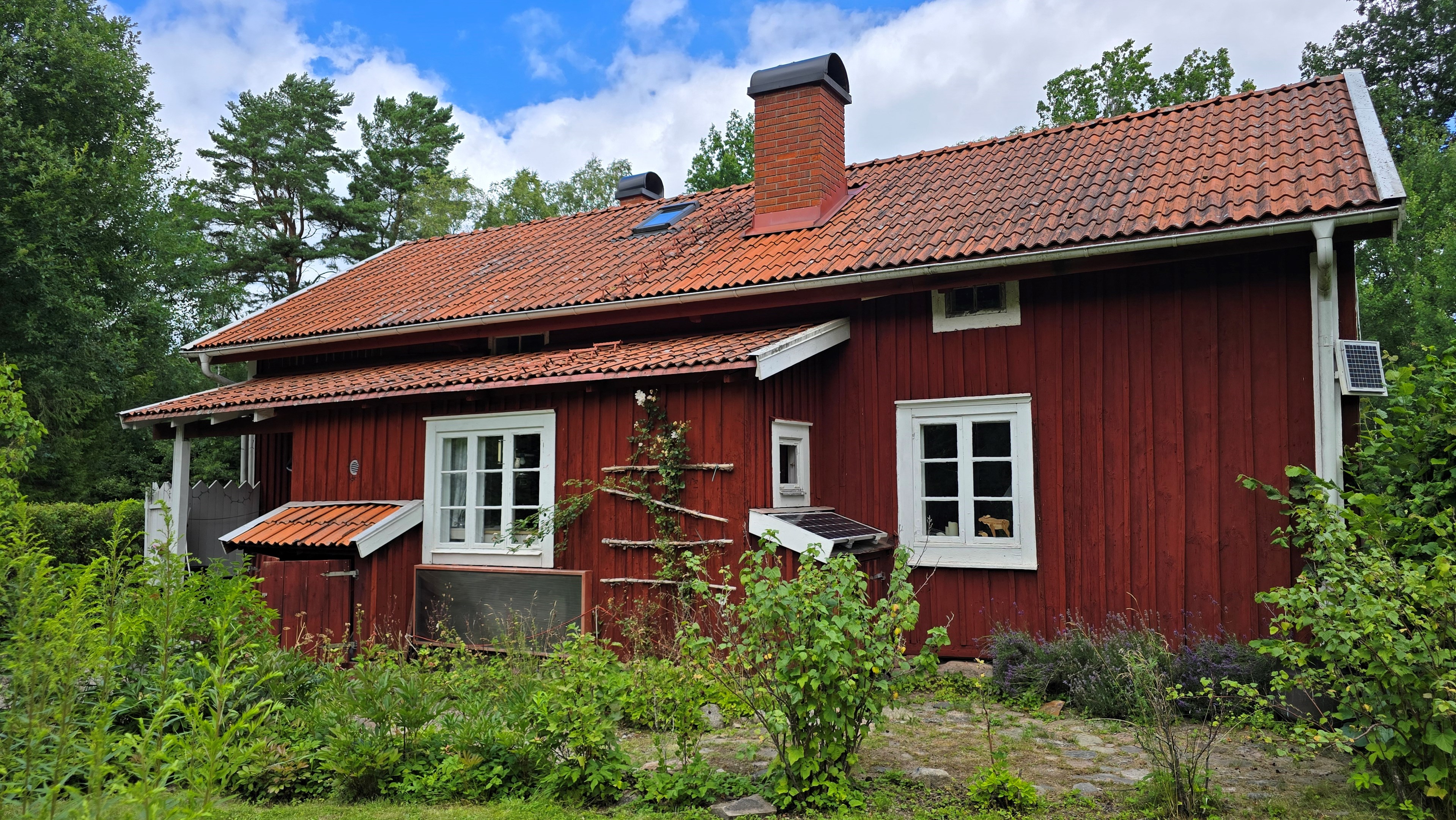 013 1_hus_baksida-langsida