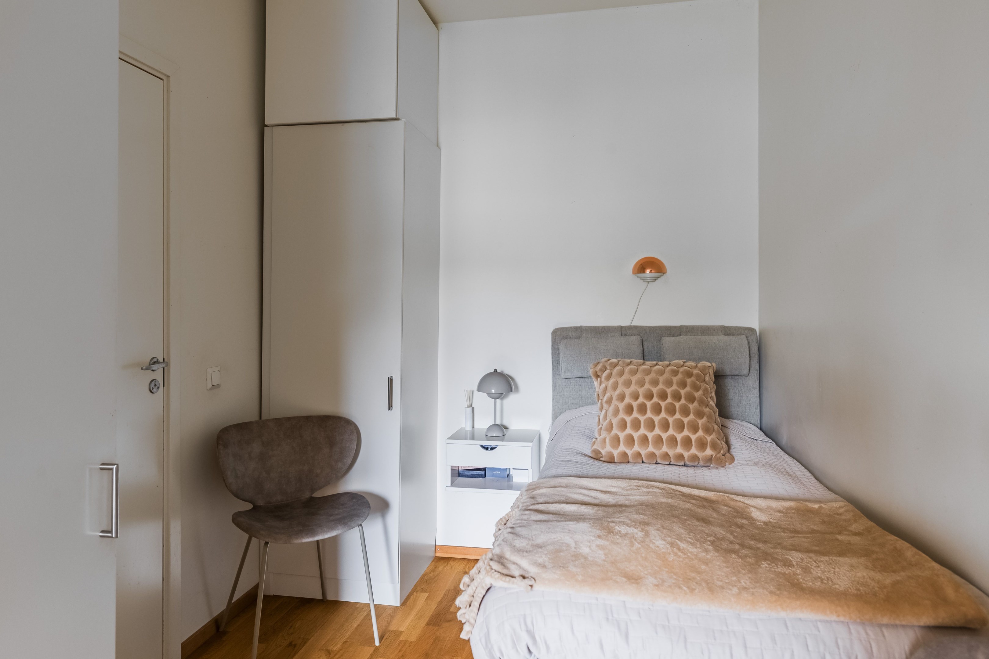 Bostadsbild från Råbyvägen 34, Till salu i Kapellgärdet, Uppsala
