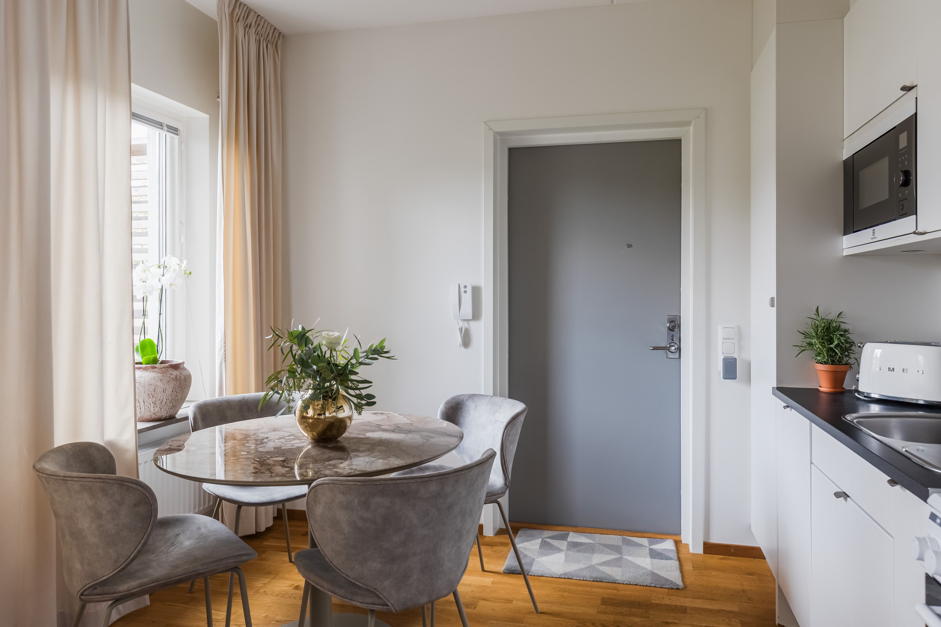 Bostadsbild från Råbyvägen 34, Till salu i Kapellgärdet, Uppsala