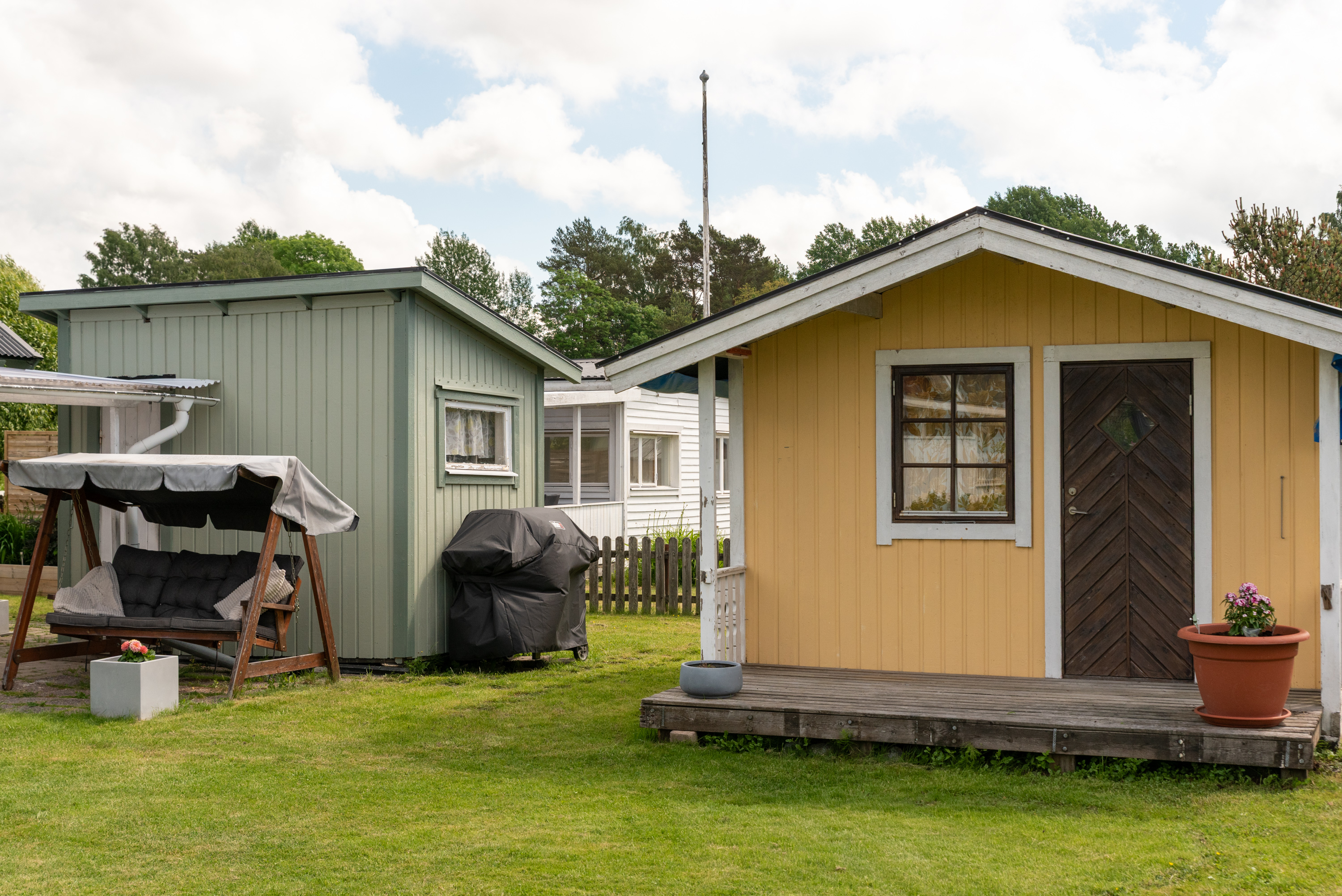 Bostadsbild från Nionde kolonistigen 11, Till salu i Hälla, Västerås