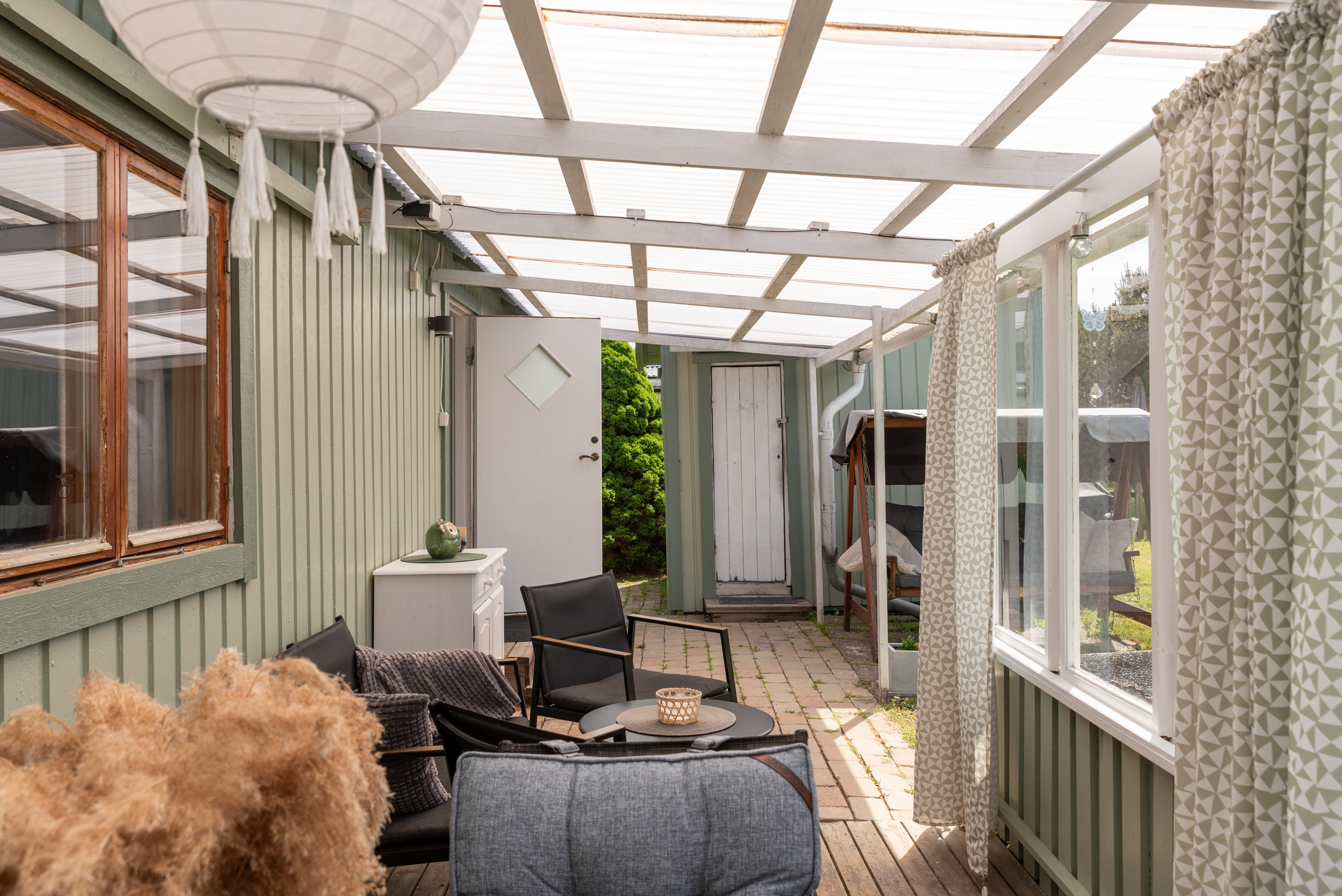 Bostadsbild från Nionde kolonistigen 11, Till salu i Hälla, Västerås