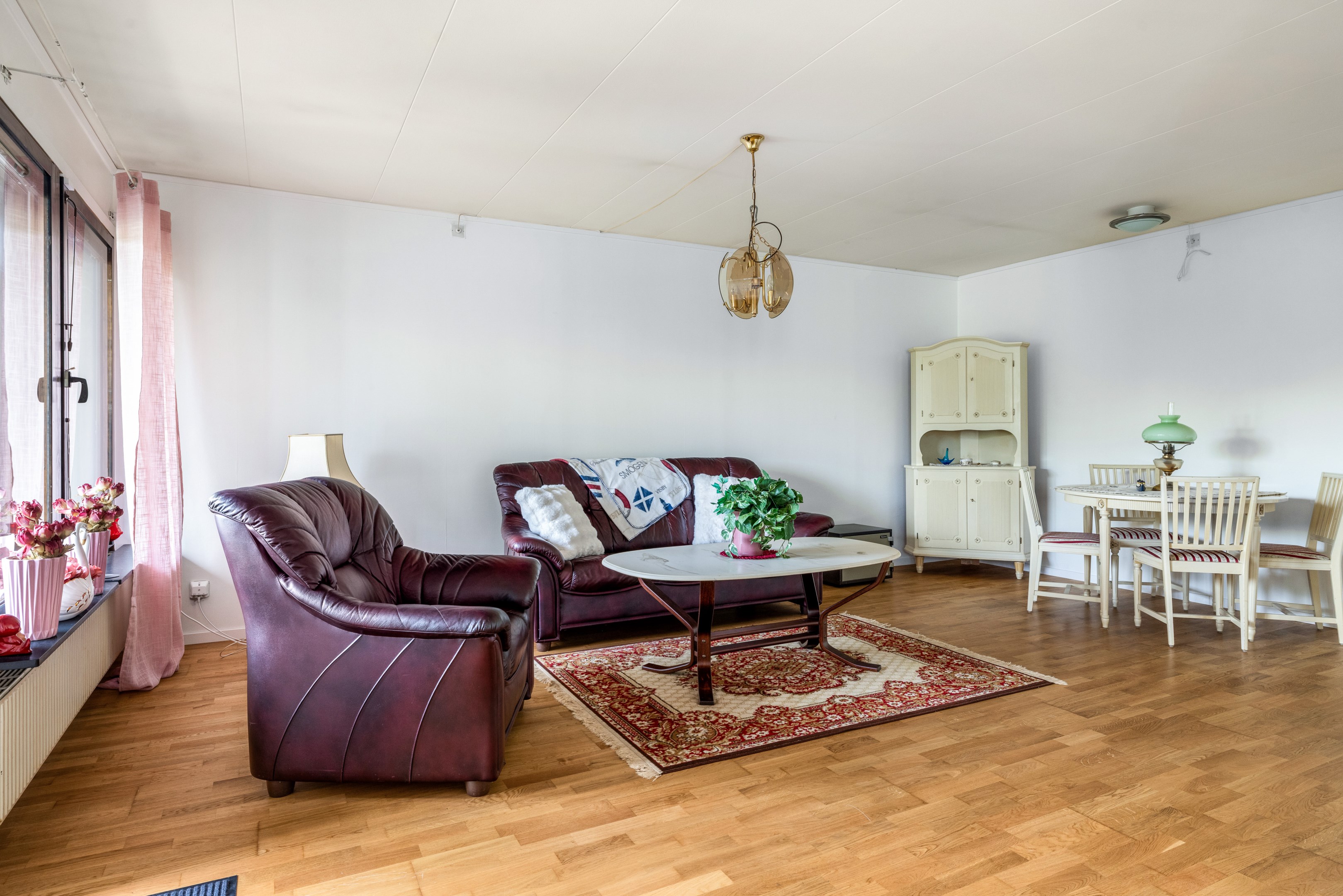 Bostadsbild från Bonadsvägen 9, Till salu i Nåntuna, Uppsala