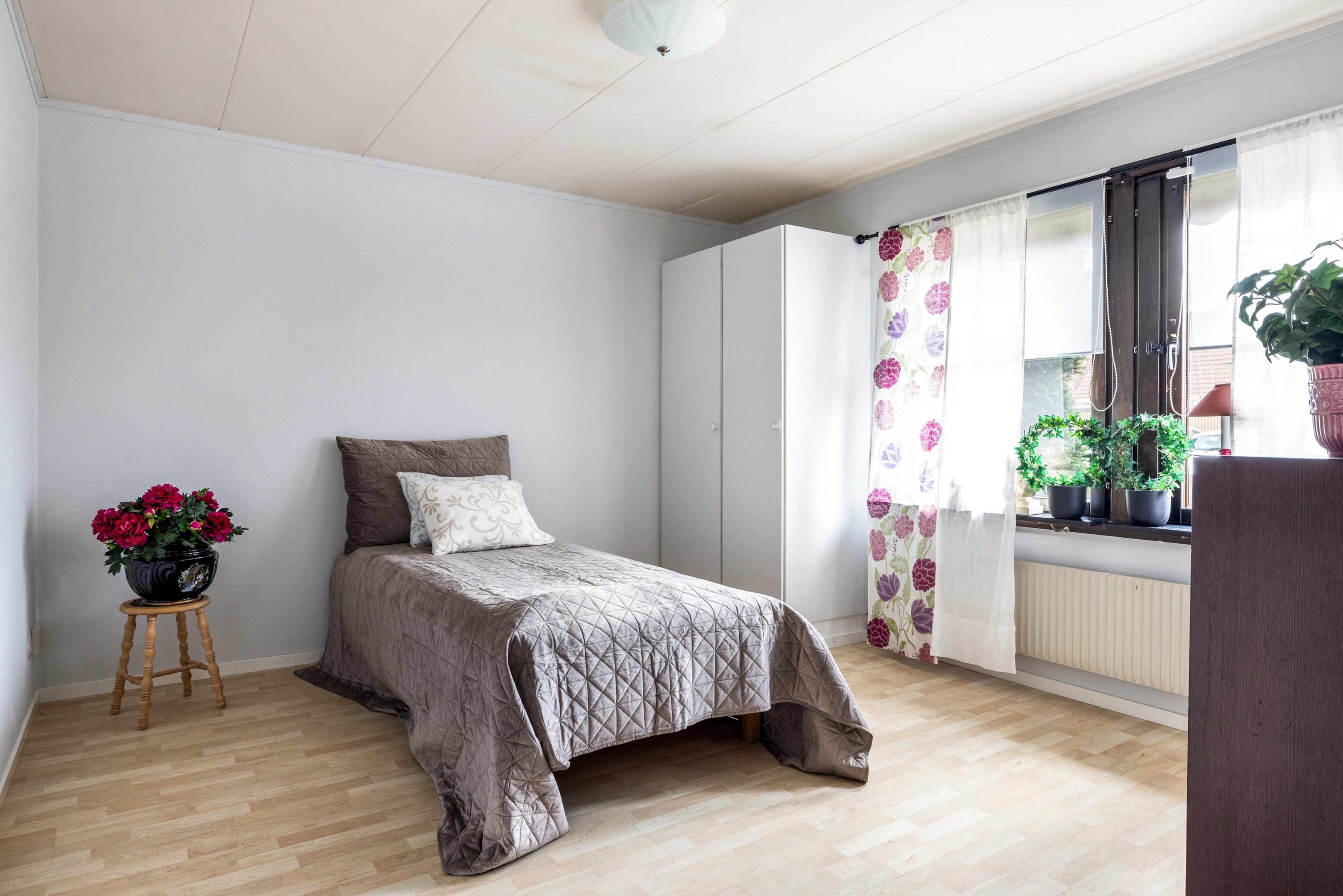 Bostadsbild från Bonadsvägen 9, Till salu i Nåntuna, Uppsala