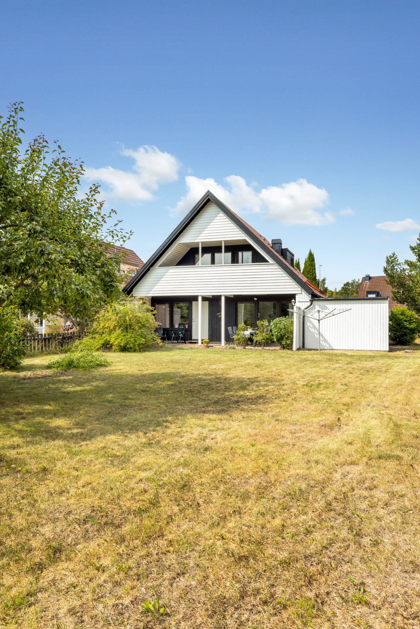 Bostadsbild från Bonadsvägen 9, Till salu i Nåntuna, Uppsala