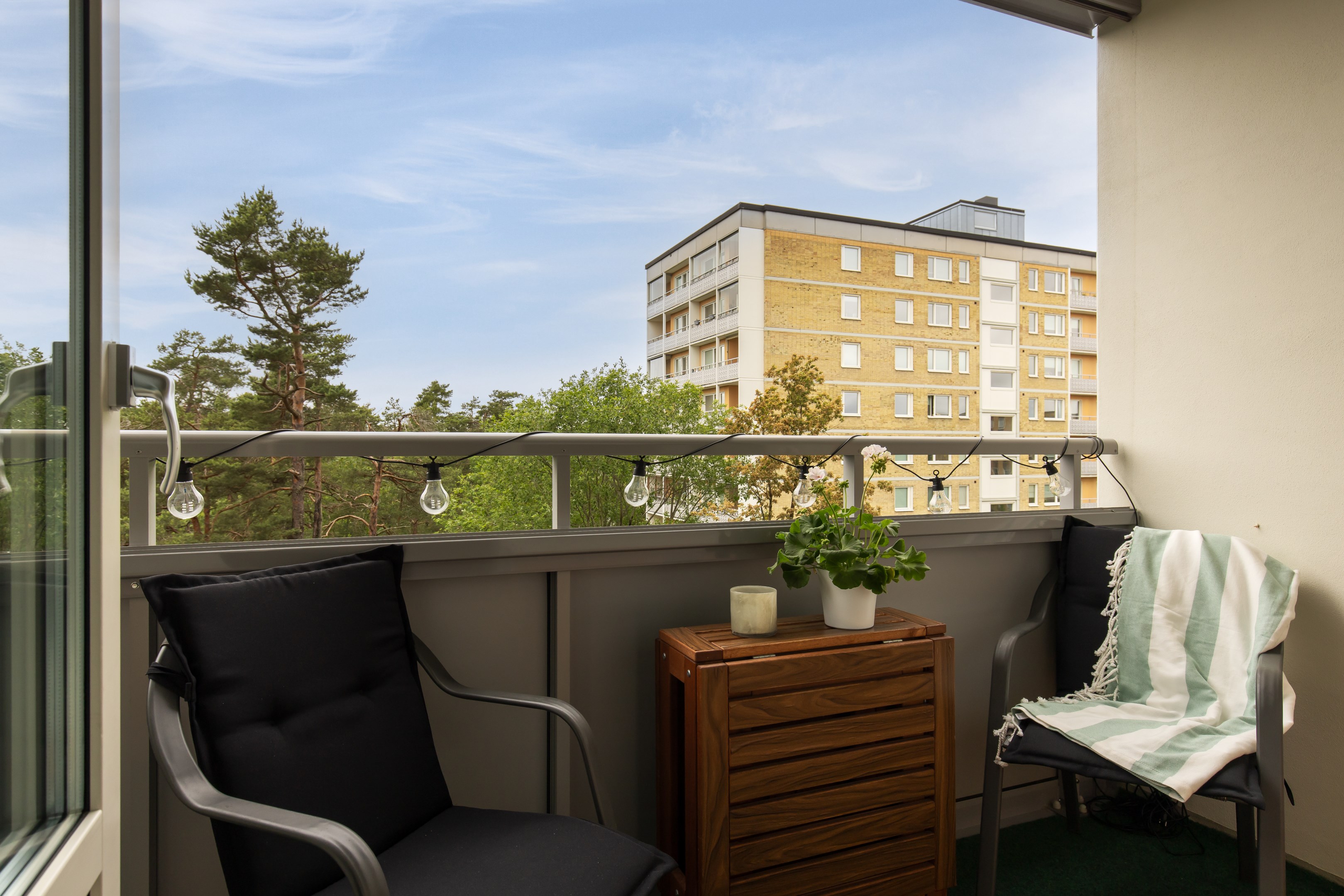 Bostadsbild från Oxelvägen 49, Kommande i Älta, Nacka