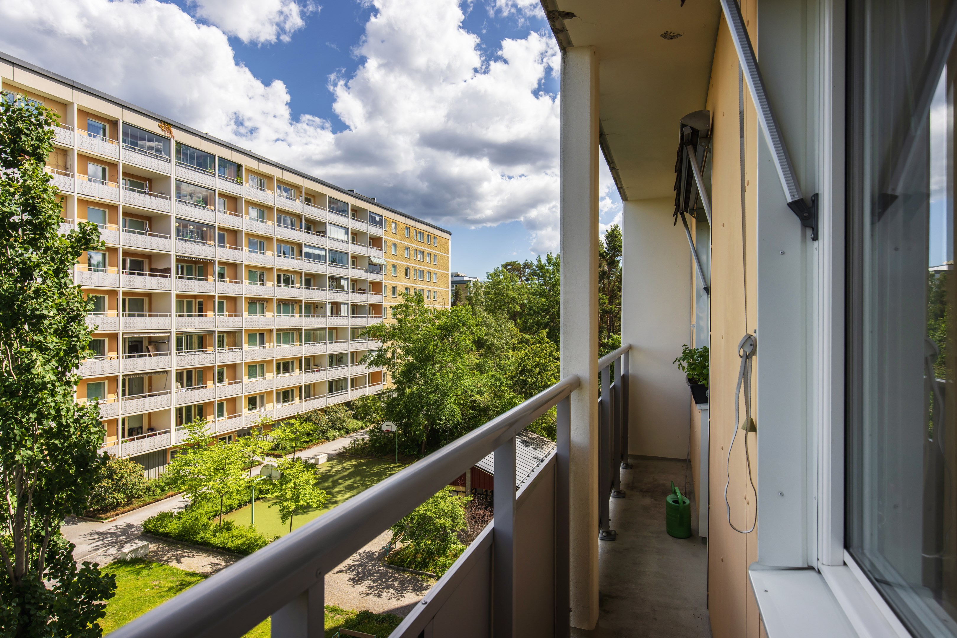 Bostadsbild från Oxelvägen 51, Till salu i Älta, Nacka