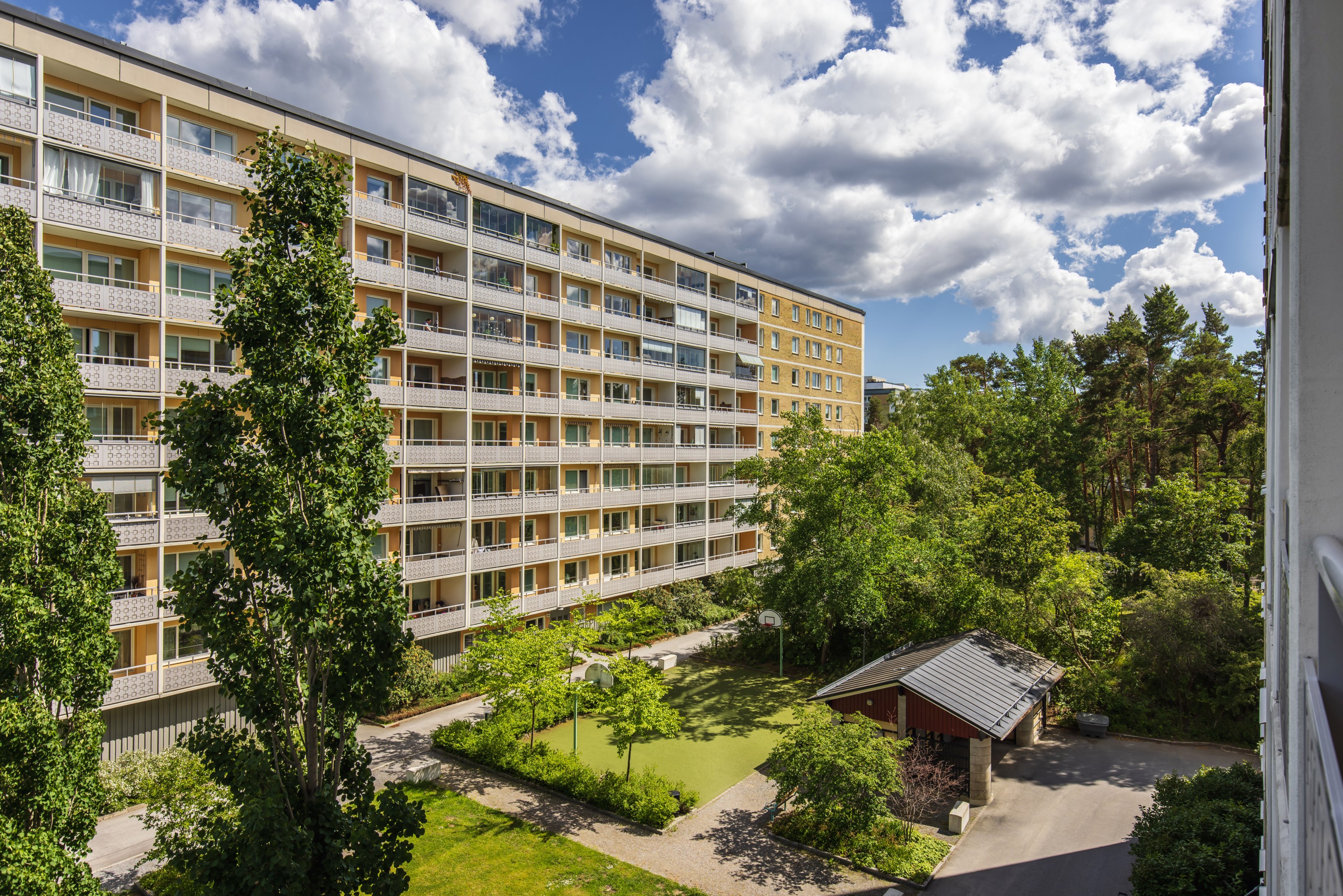 Bostadsbild från Oxelvägen 51, Till salu i Älta, Nacka