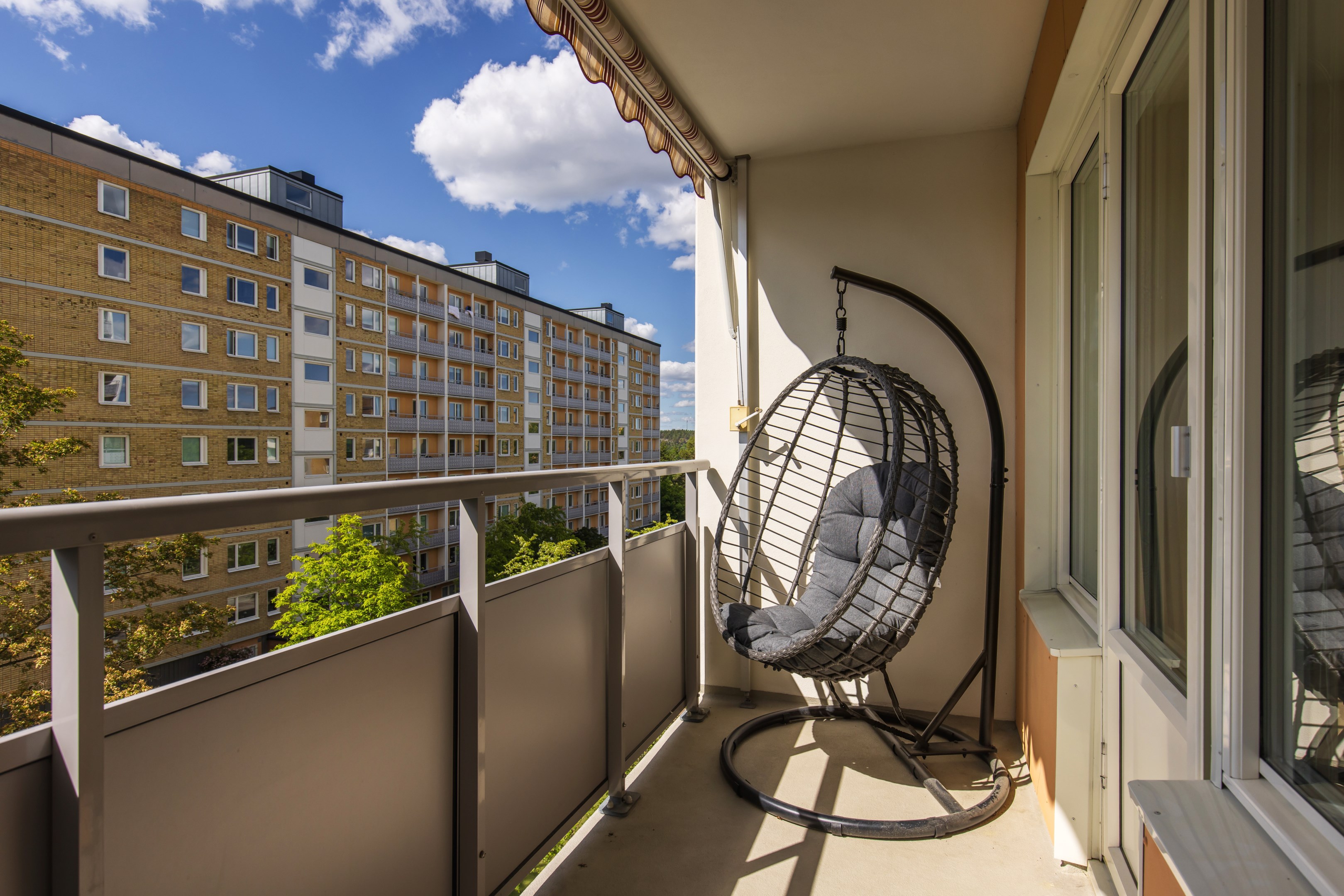 Bostadsbild från Oxelvägen 51, Till salu i Älta, Nacka