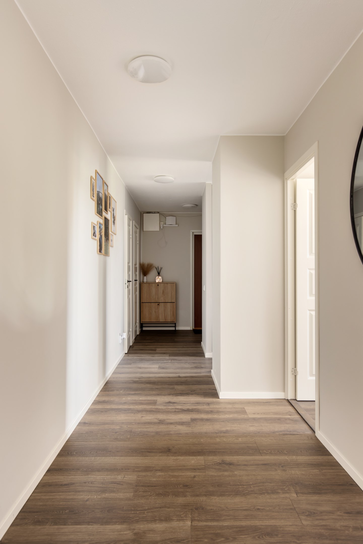 Bostadsbild från Oxelvägen 51, Till salu i Älta, Nacka