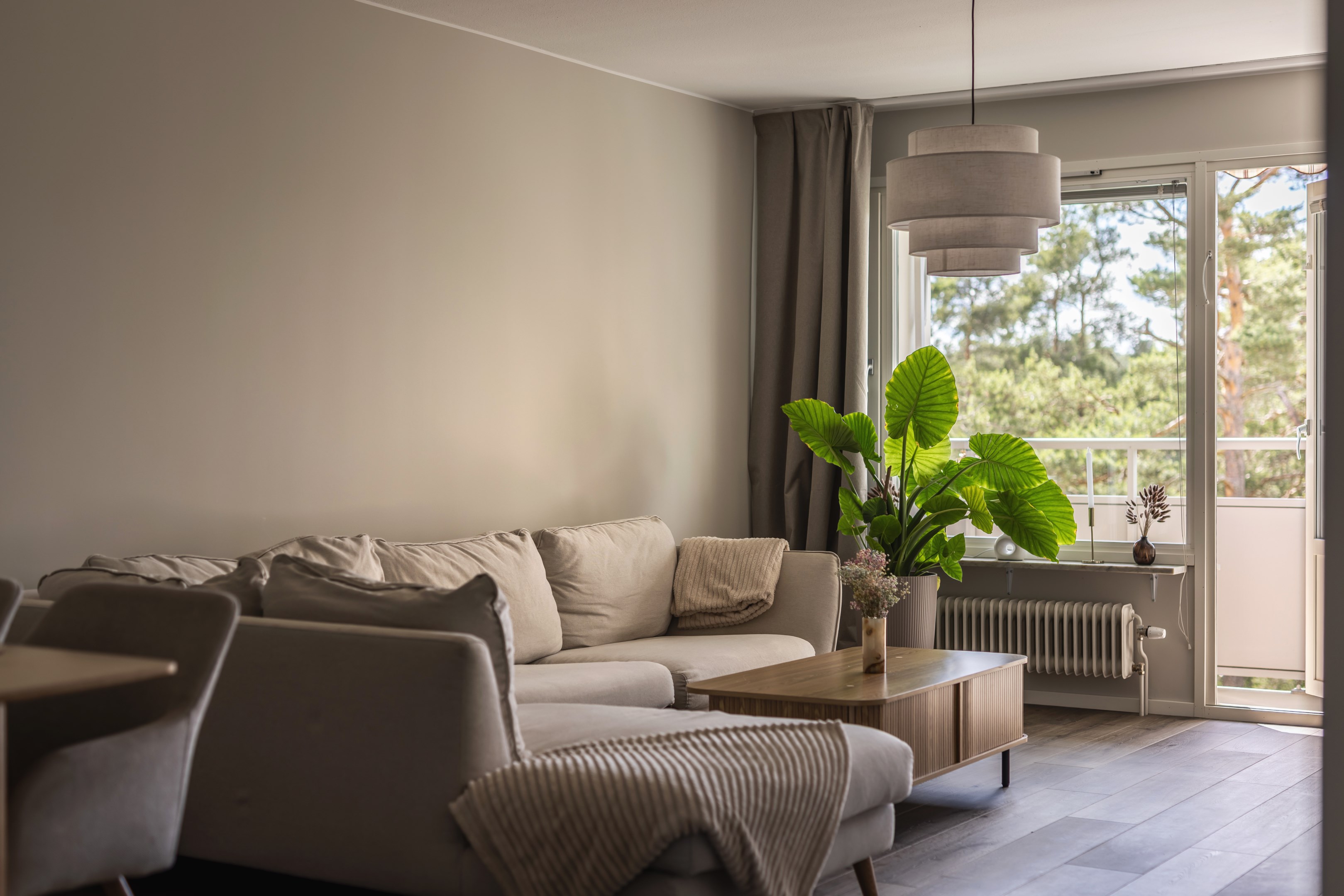 Bostadsbild från Oxelvägen 51, Till salu i Älta, Nacka
