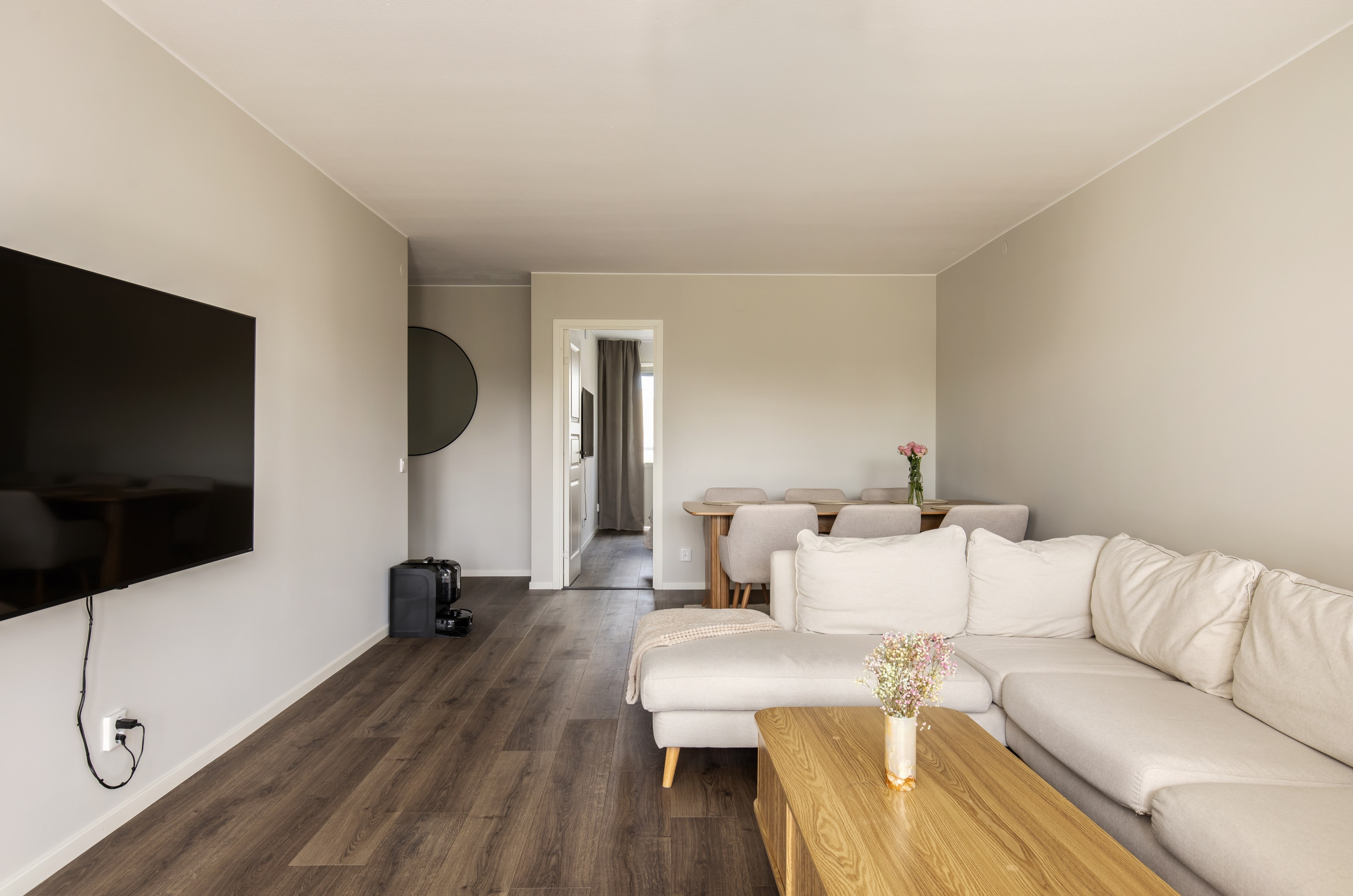 Bostadsbild från Oxelvägen 51, Till salu i Älta, Nacka