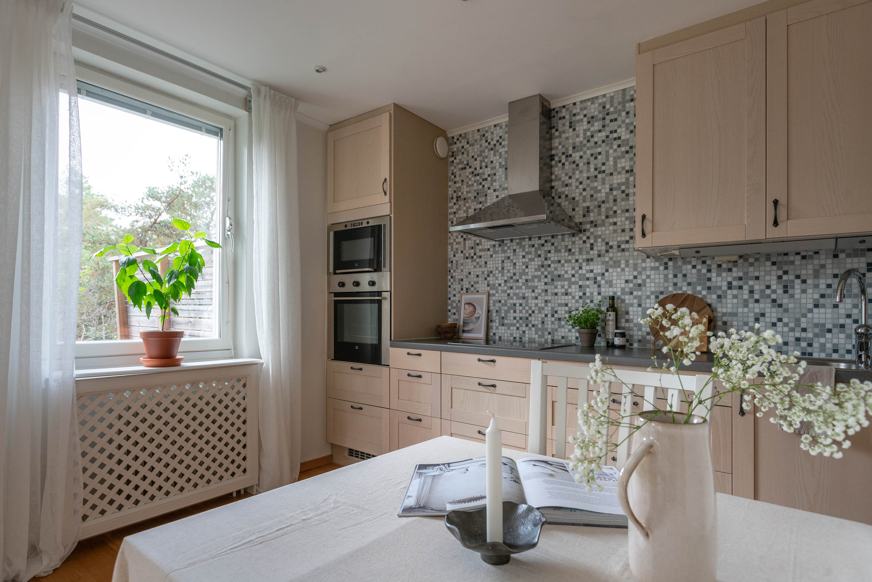 Bostadsbild från Månstorpsvägen 26, Till salu i G:a Tullingeberg, Botkyrka