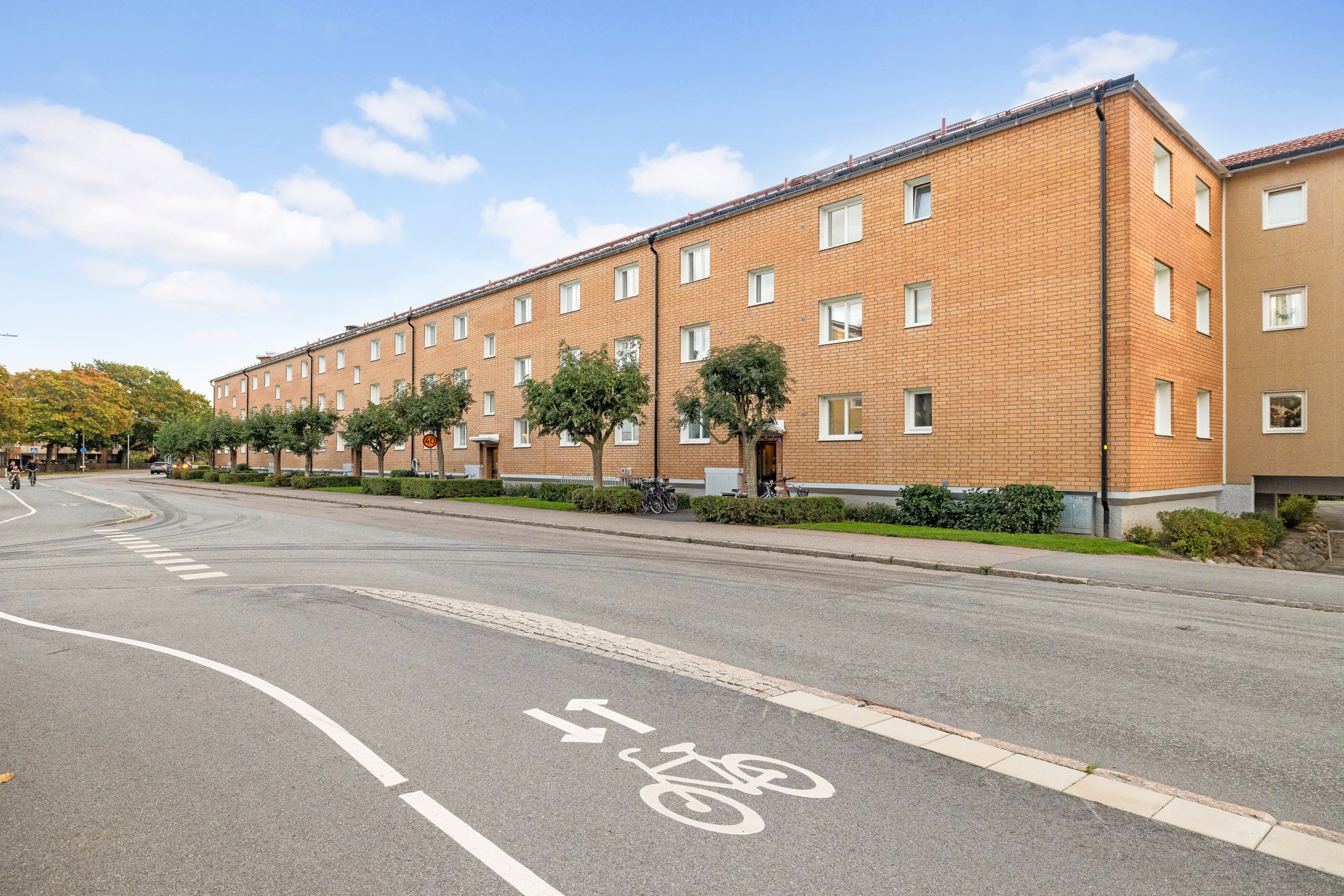 Bostadsbild från Årstagatan 15, Till salu i Salabacke, Uppsala