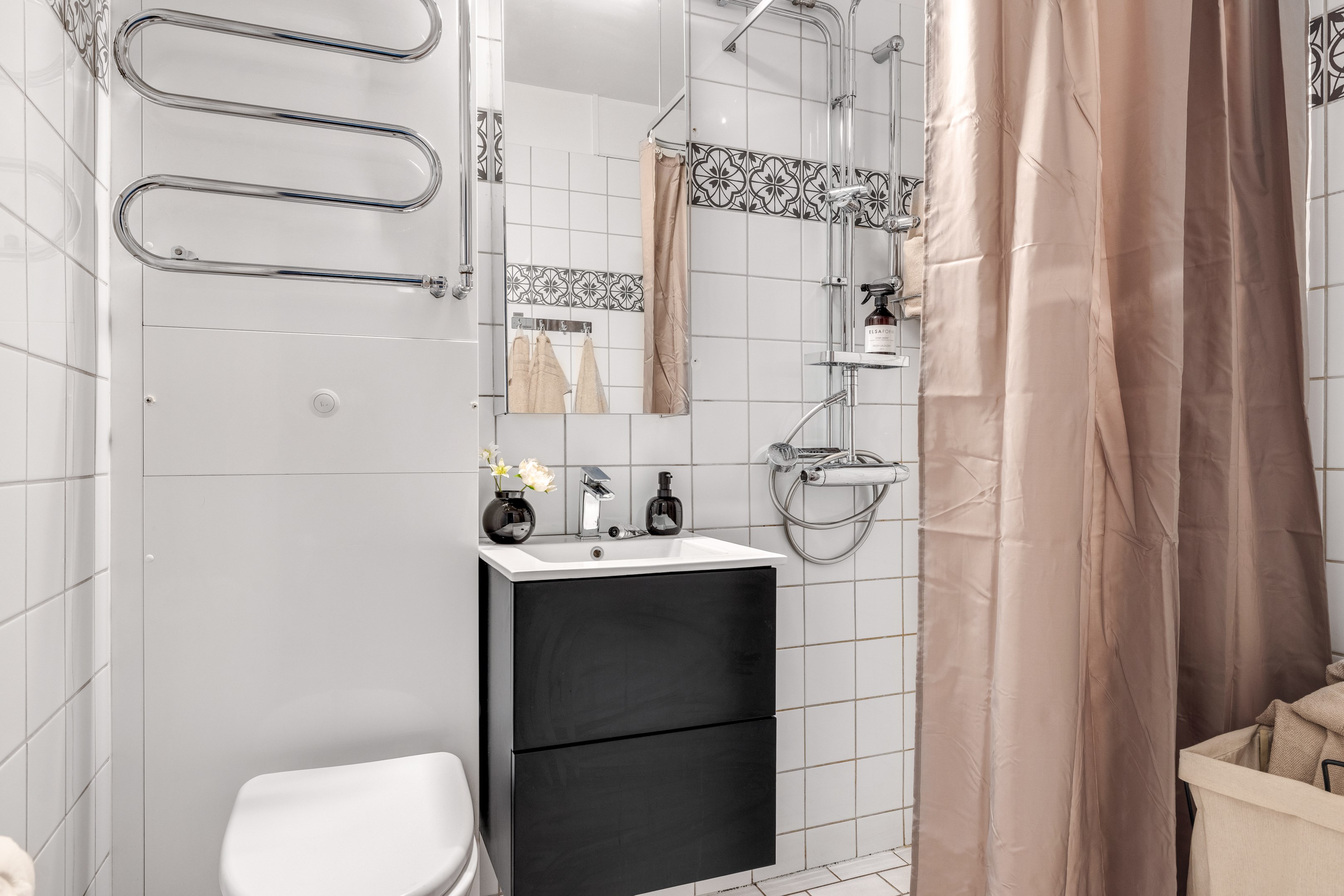 Bostadsbild från Årstagatan 15, Till salu i Salabacke, Uppsala
