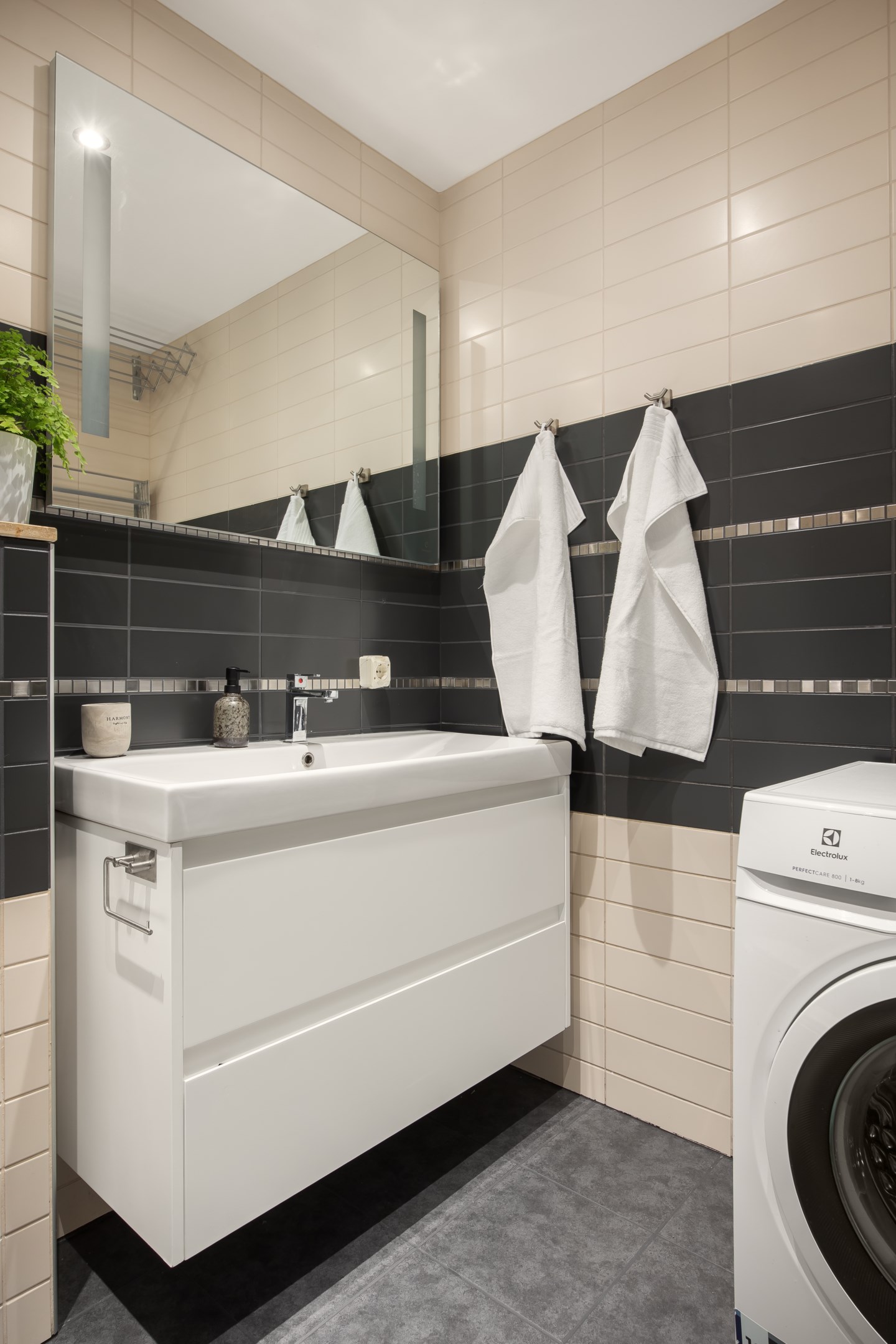 Bostadsbild från Stensövägen 13 7/7 tr!, Kommande i Älta, Nacka