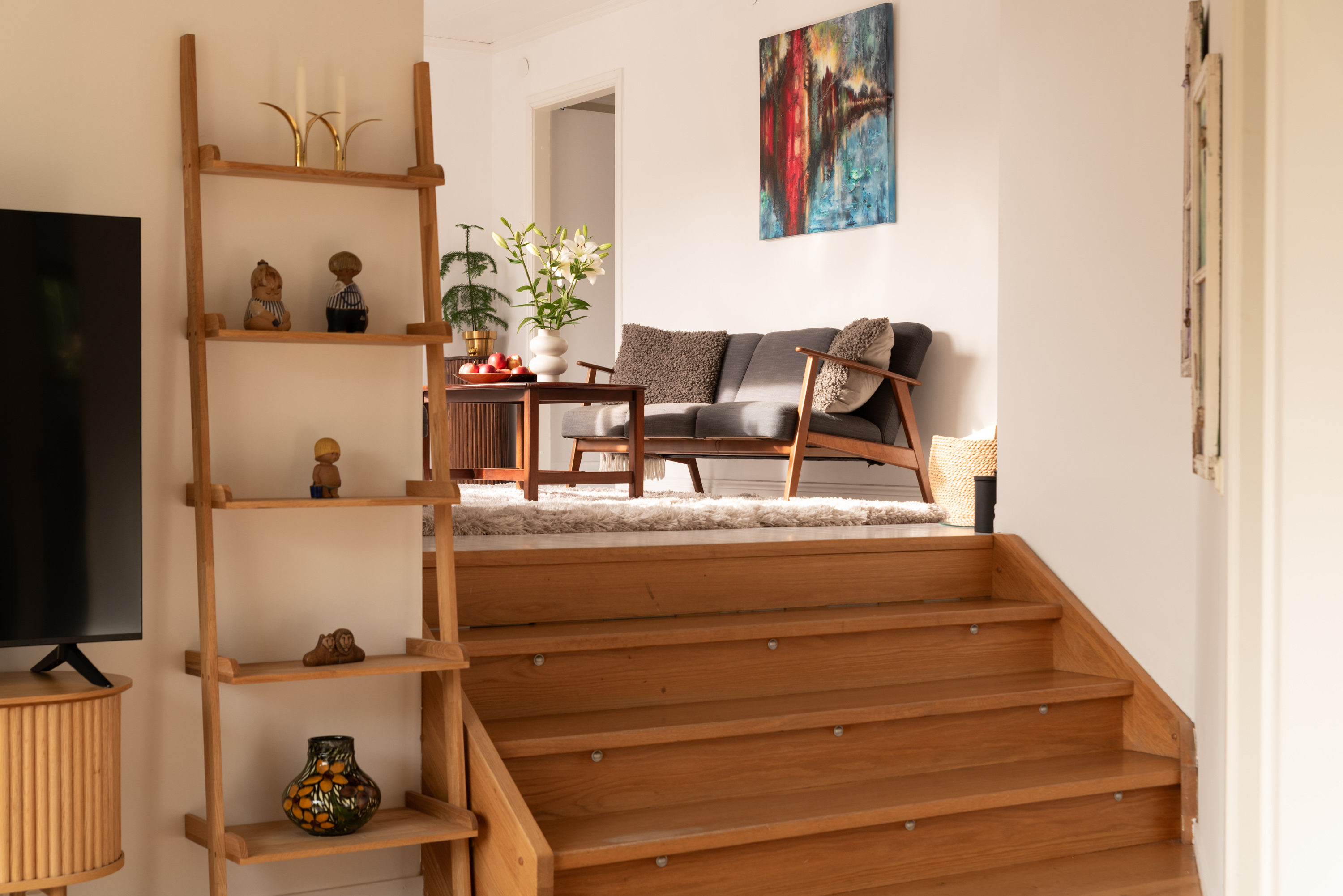 Bostadsbild från Domherrevägen 3, Såld i Vega, Västerås
