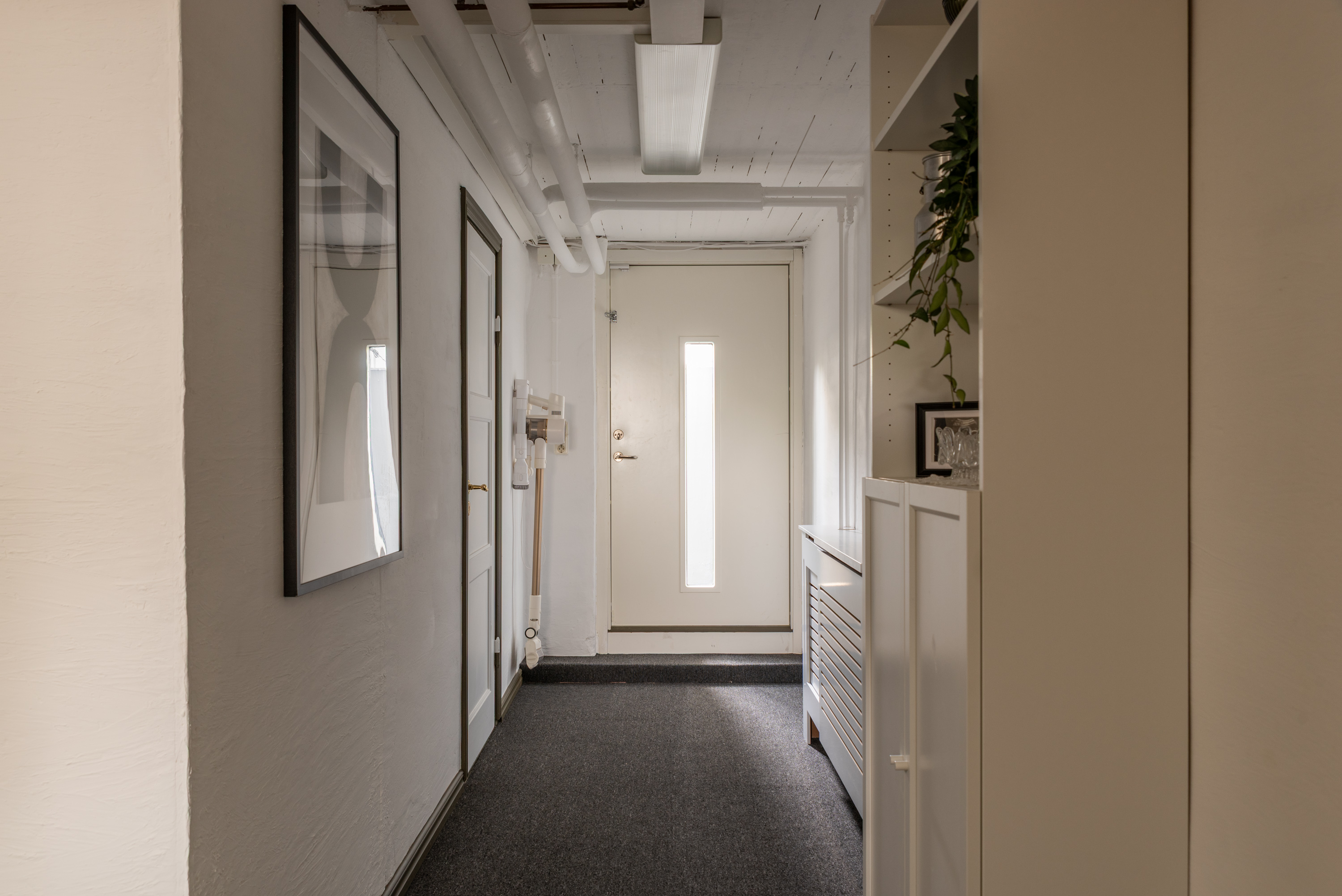 Bostadsbild från Domherrevägen 3, Såld i Vega, Västerås