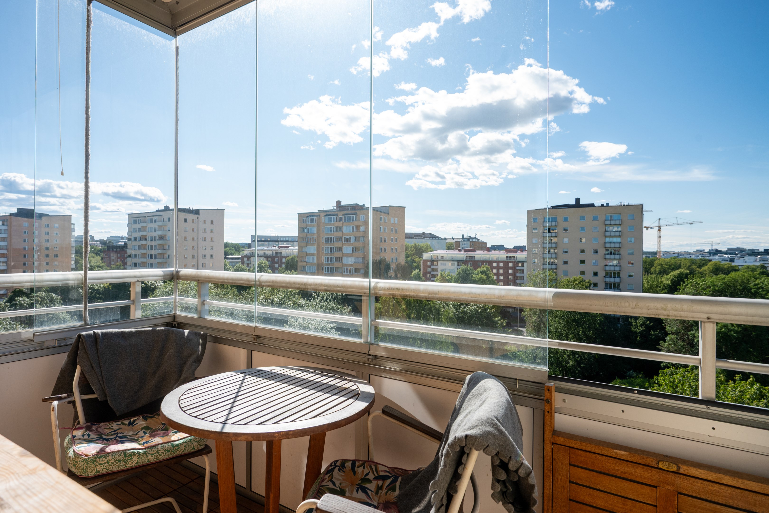 Bostadsbild från Nybodagatan 7, 9 tr, Såld i Solna - Skytteholm, Solna