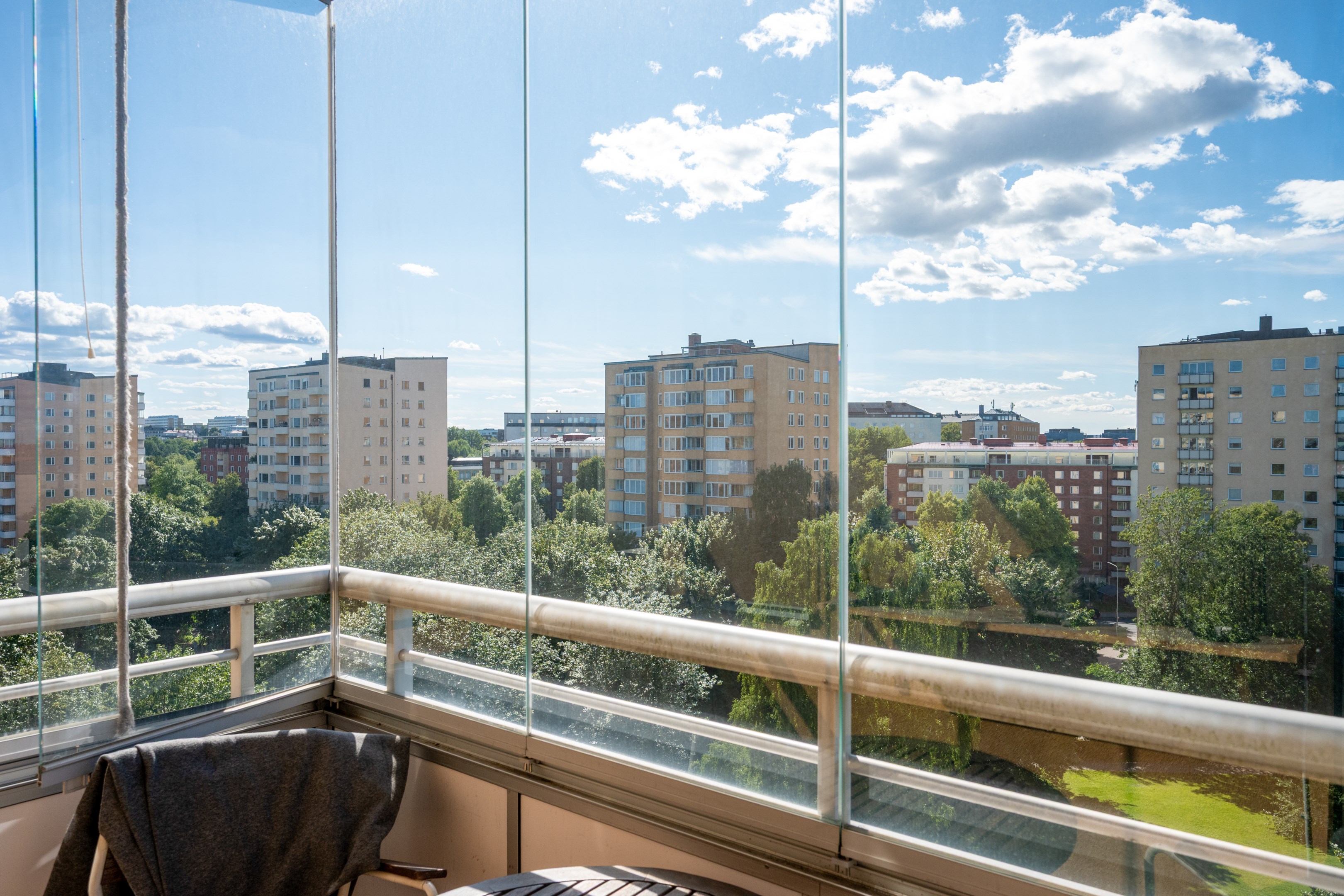 Bostadsbild från Nybodagatan 7, 9 tr, Såld i Solna - Skytteholm, Solna
