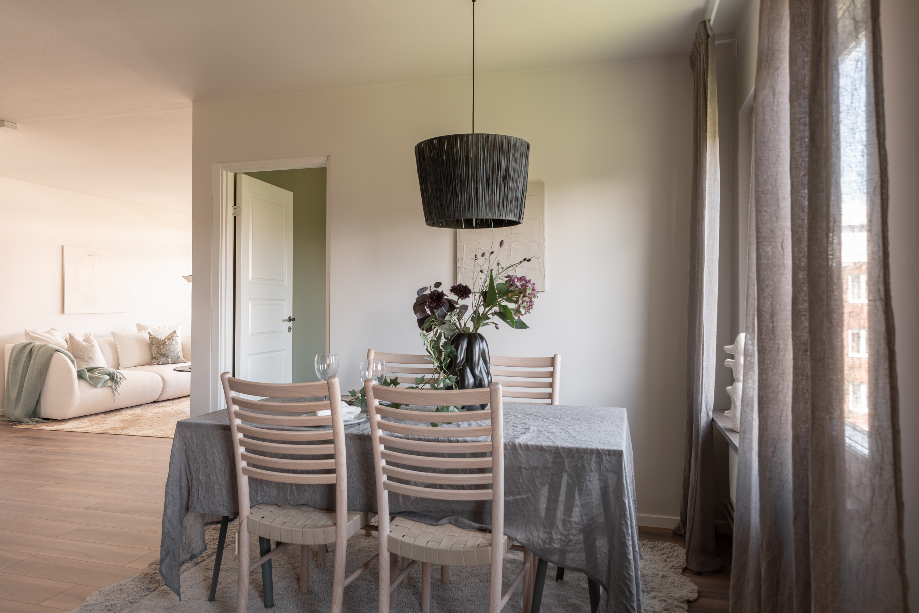 Bostadsbild från Bangatan 45, Såld i Nordanby, Västerås
