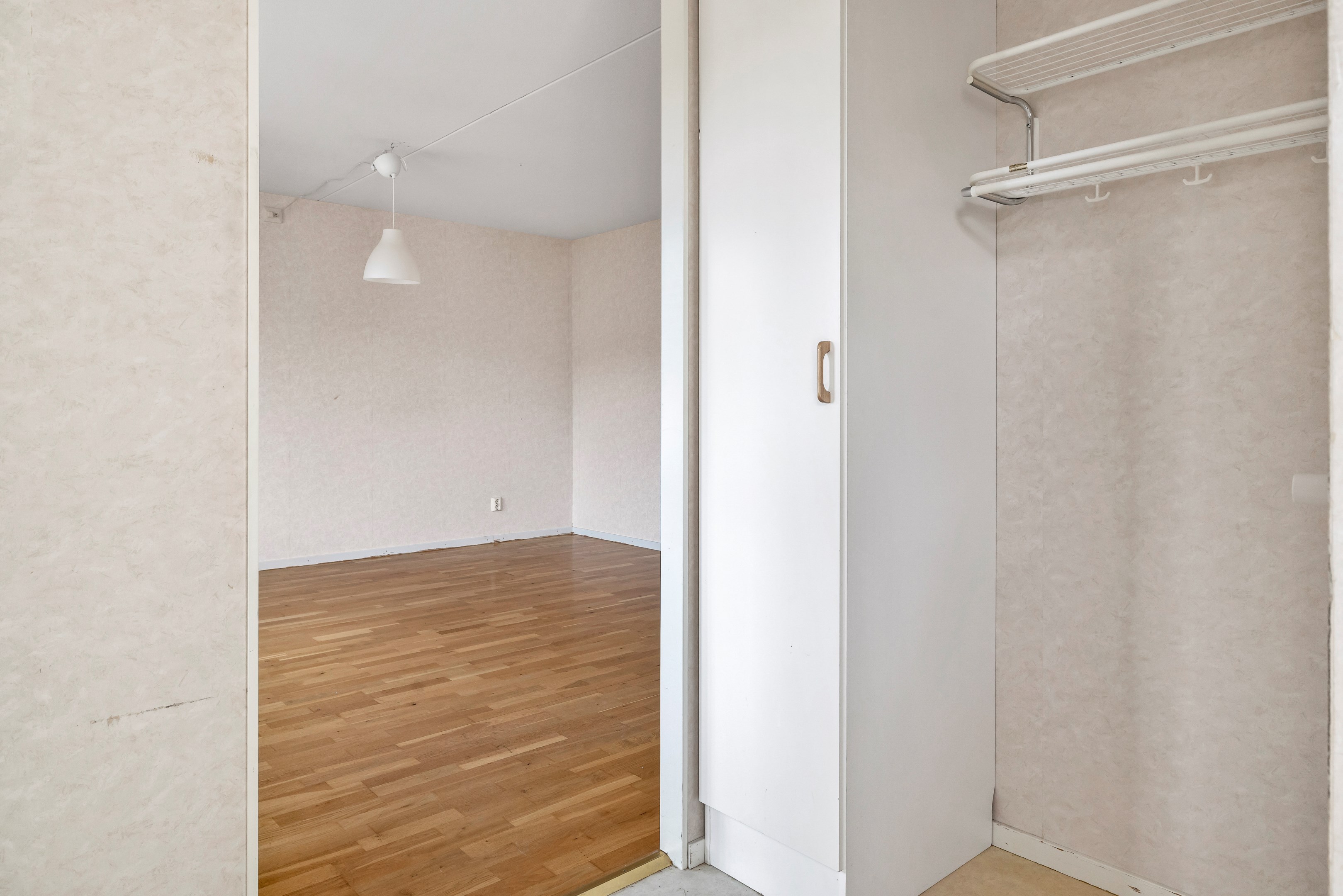 Bostadsbild från Herrhagsvägen 403, Såld i Herrhagen, Uppsala