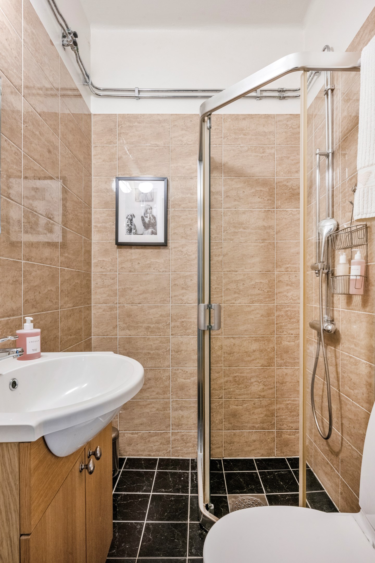 Bostadsbild från Gropgränd 2A, Kommande i Öfre Slotts, Uppsala