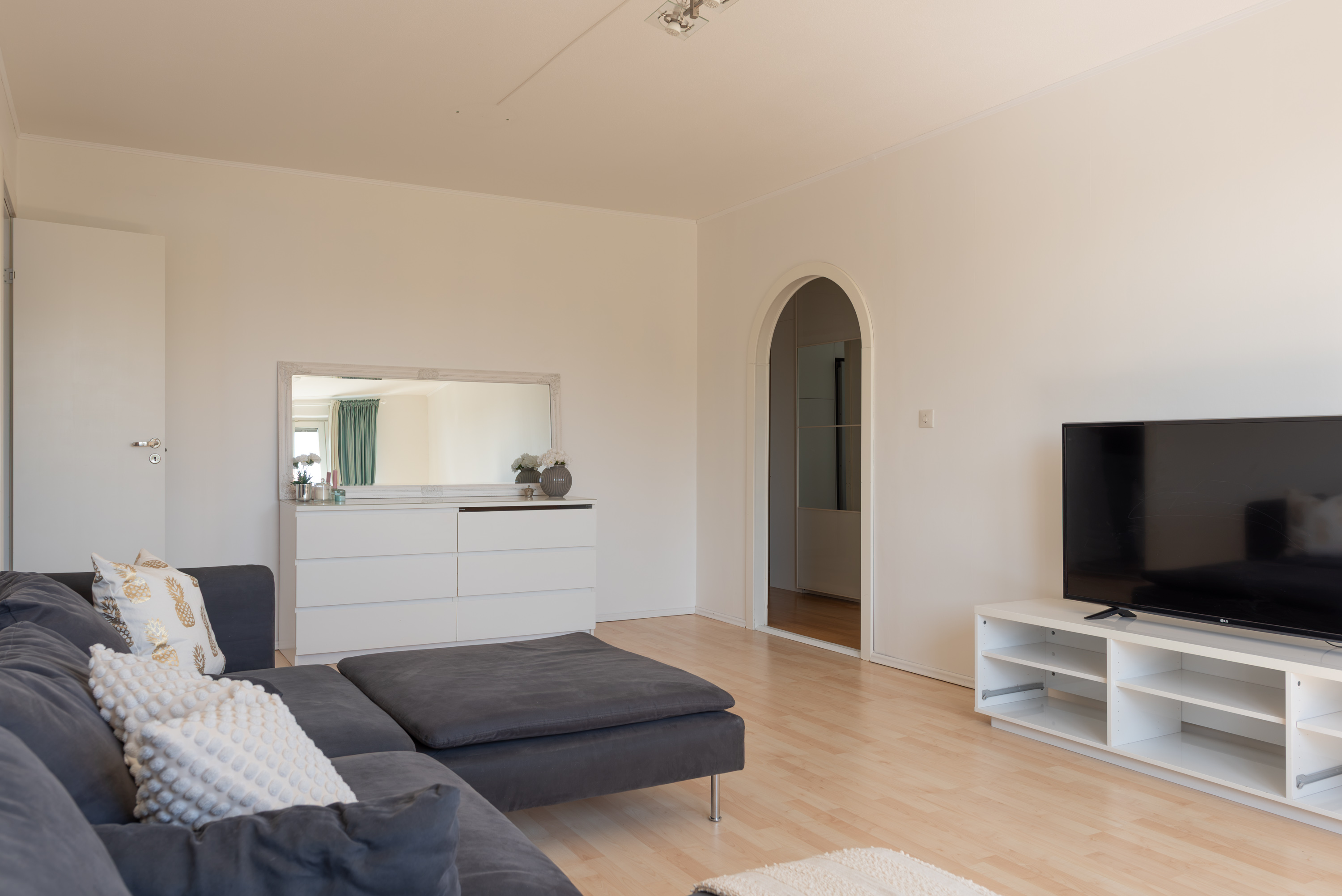 Bostadsbild från Bofinksvägen 7, Till salu i Råby, Västerås
