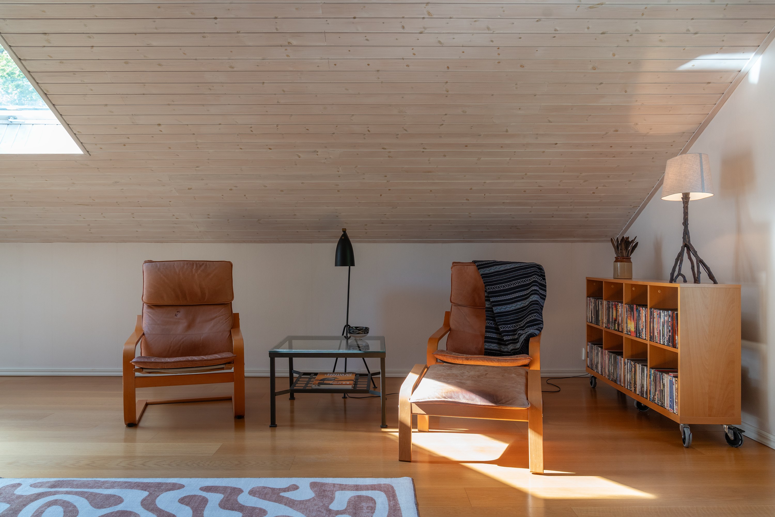 Bostadsbild från Önnemovägen 70, Såld i Tullinge Gård, Botkyrka