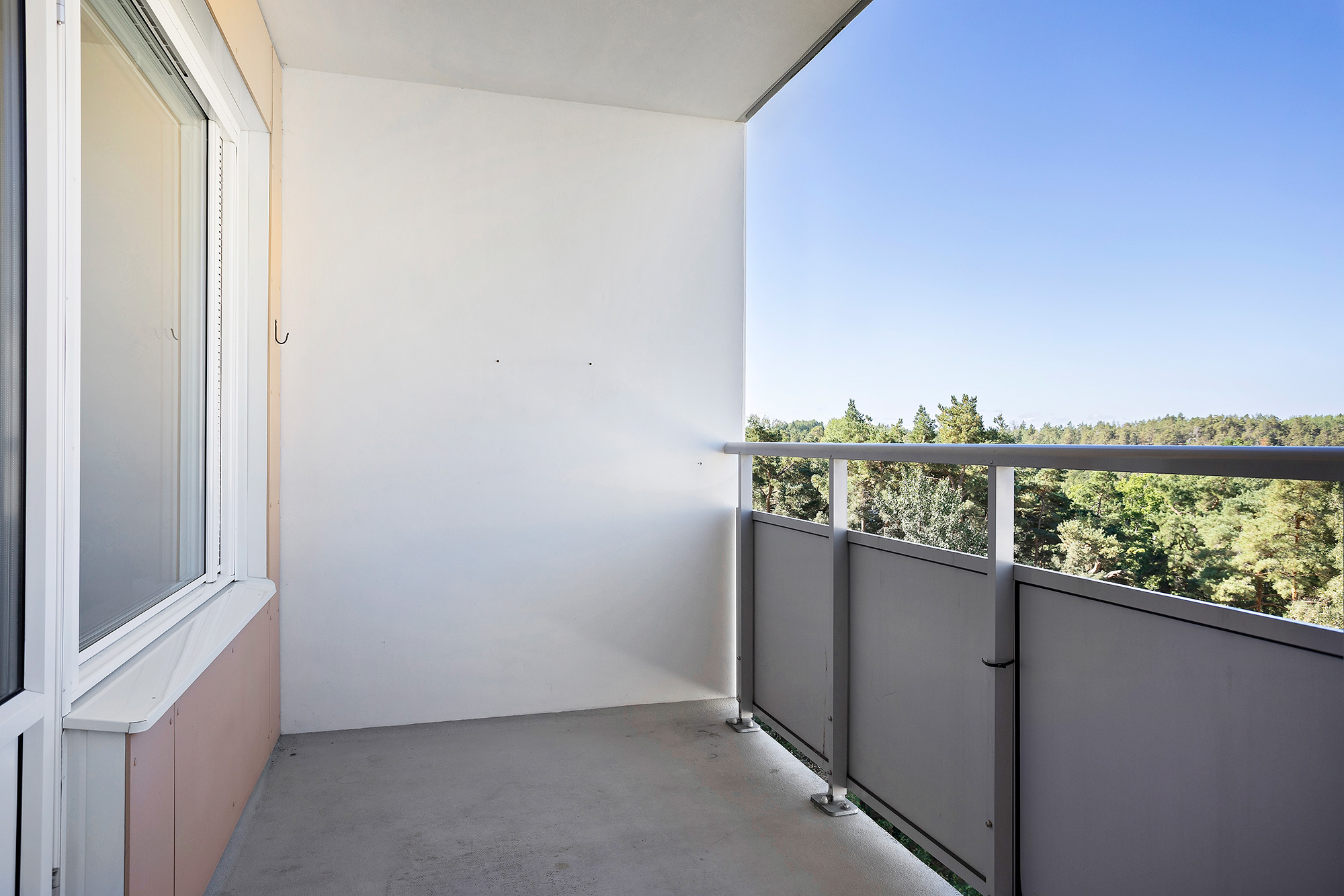 Bostadsbild från Oxelvägen 47, Till salu i Älta, Nacka