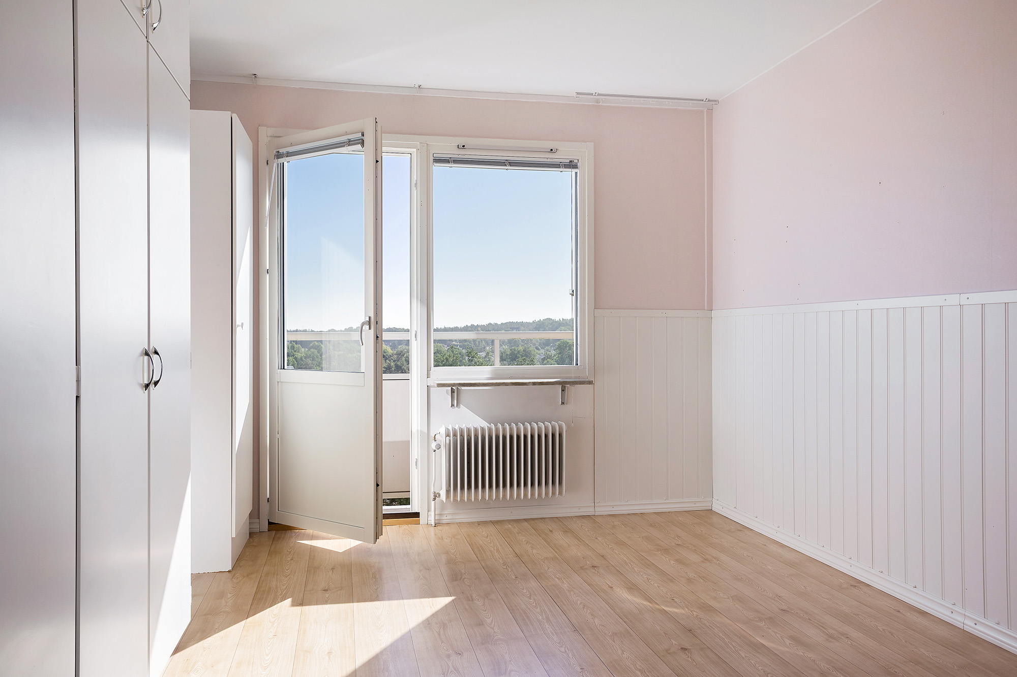 Bostadsbild från Oxelvägen 47, Till salu i Älta, Nacka