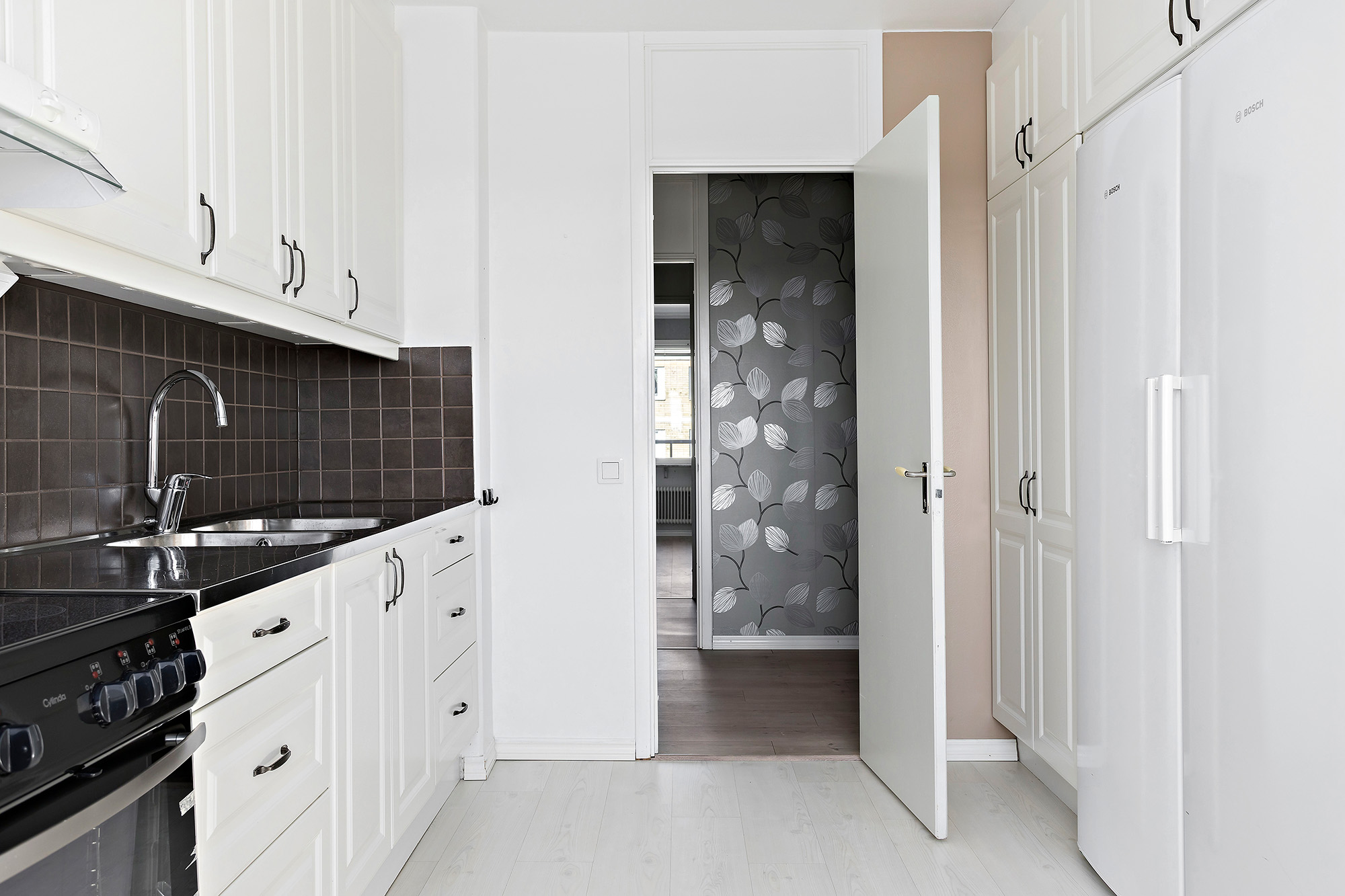 Bostadsbild från Oxelvägen 47, Till salu i Älta, Nacka