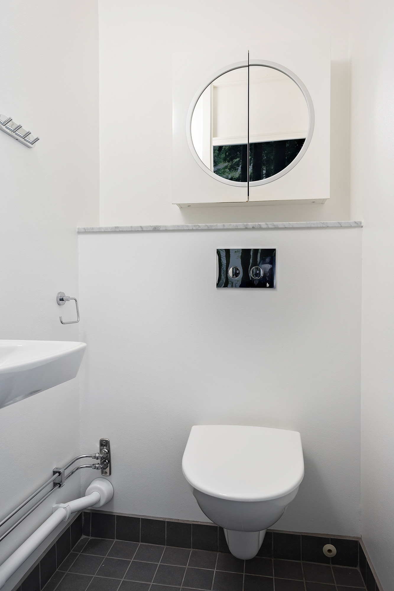 Bostadsbild från Oxelvägen 47, Till salu i Älta, Nacka
