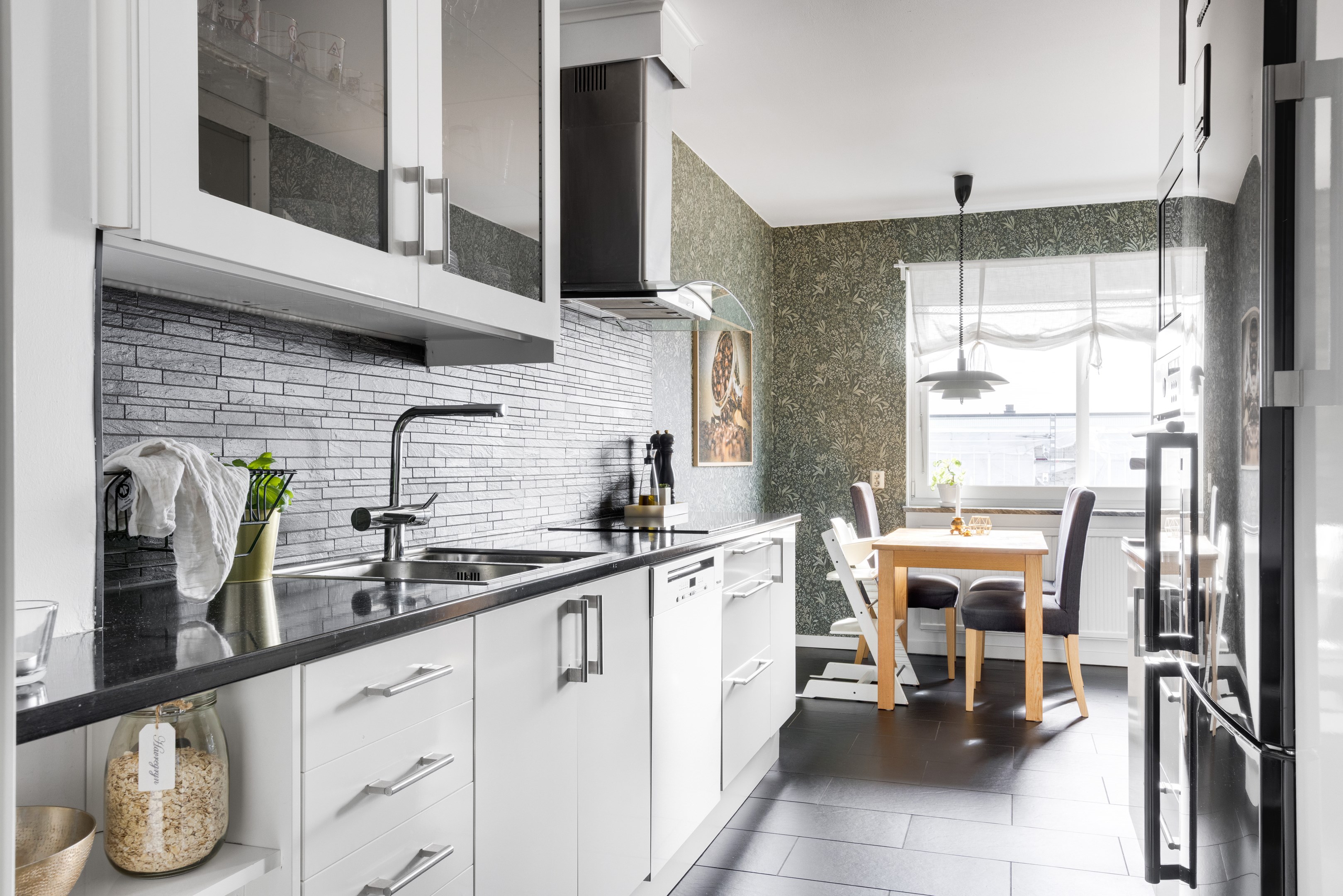 Bostadsbild från Ritargatan 8 A, Såld i Salabacke, Uppsala
