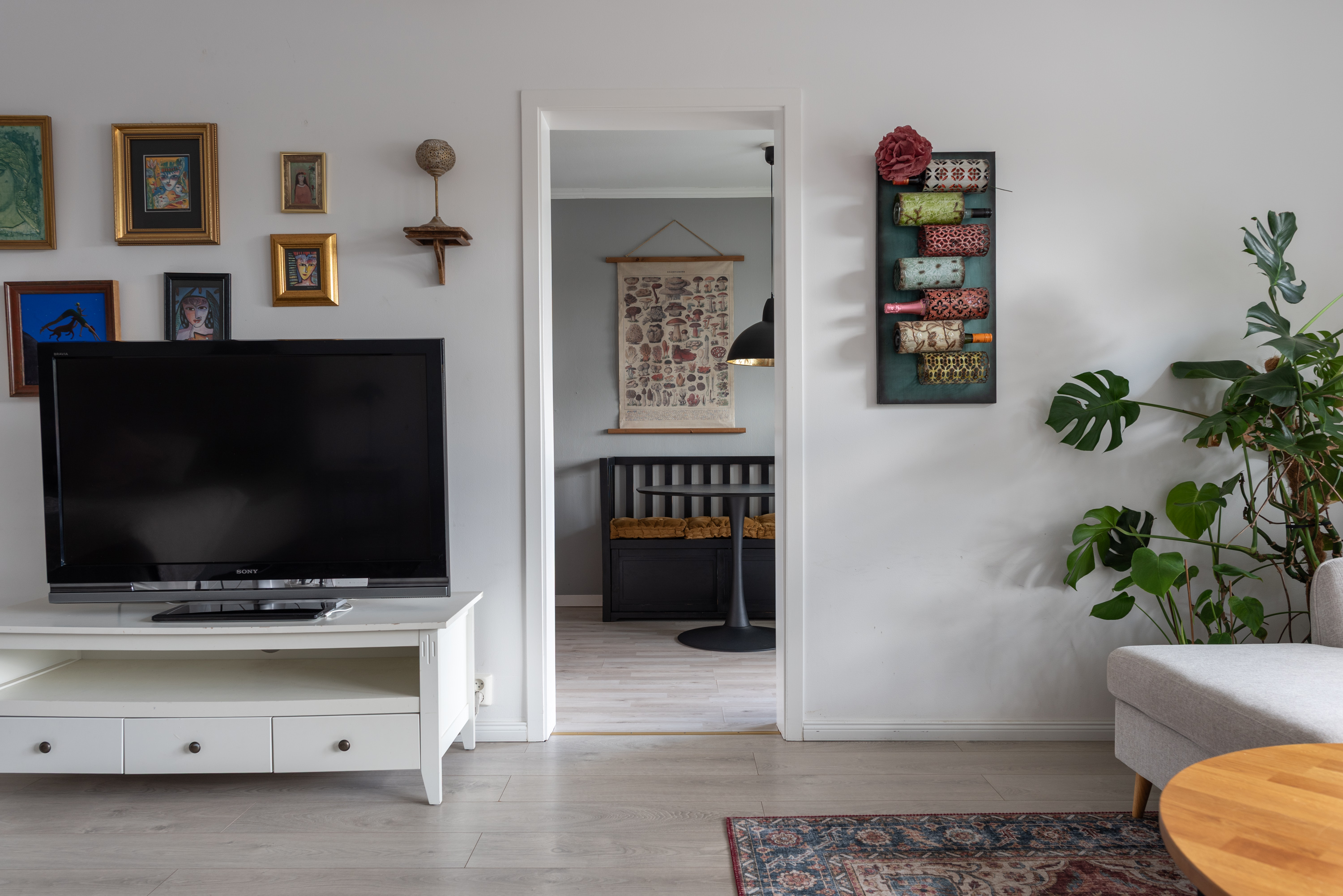 Bostadsbild från Lövhagsgatan 57, Till salu i Råby, Västerås