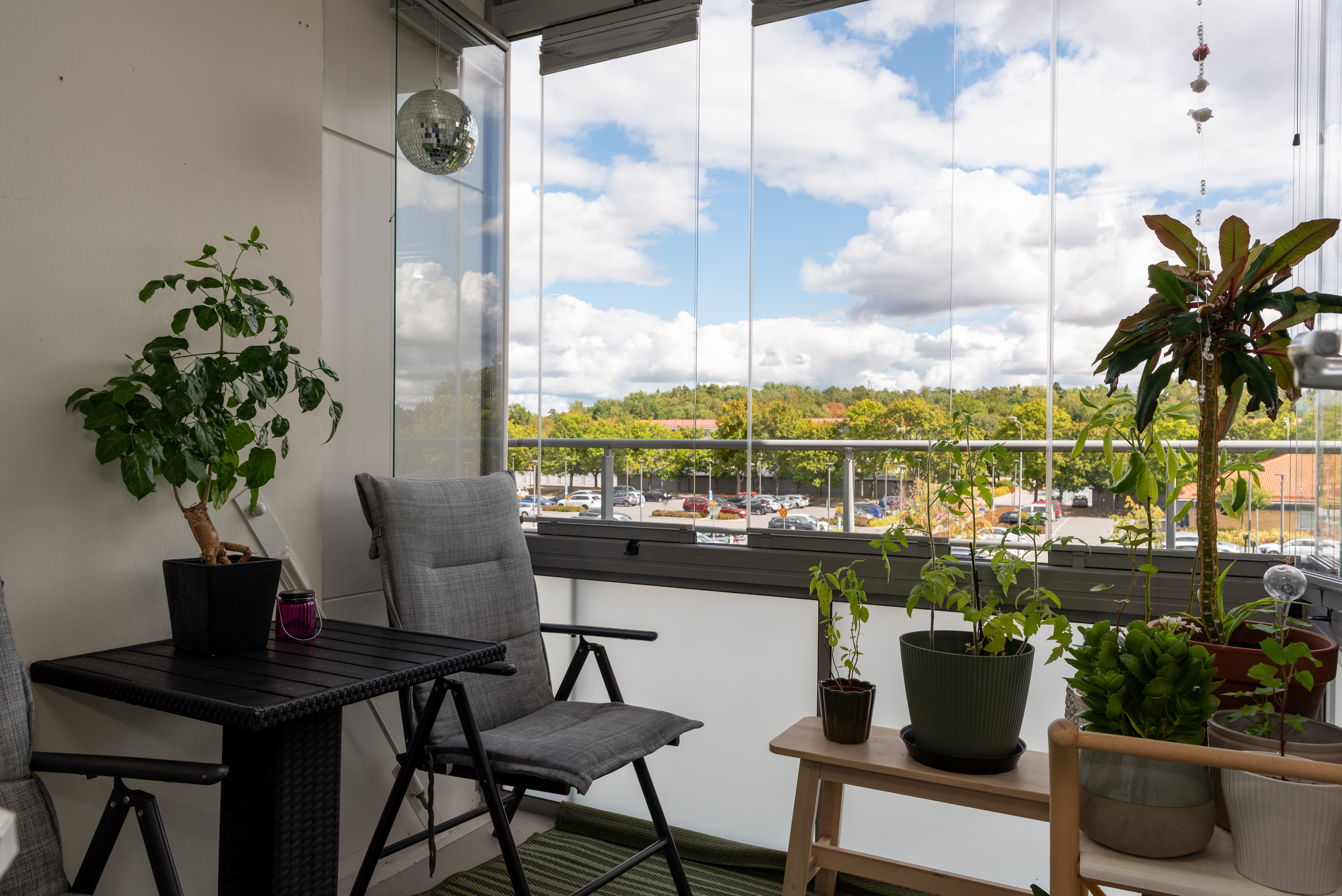 Bostadsbild från Lövhagsgatan 57, Till salu i Råby, Västerås