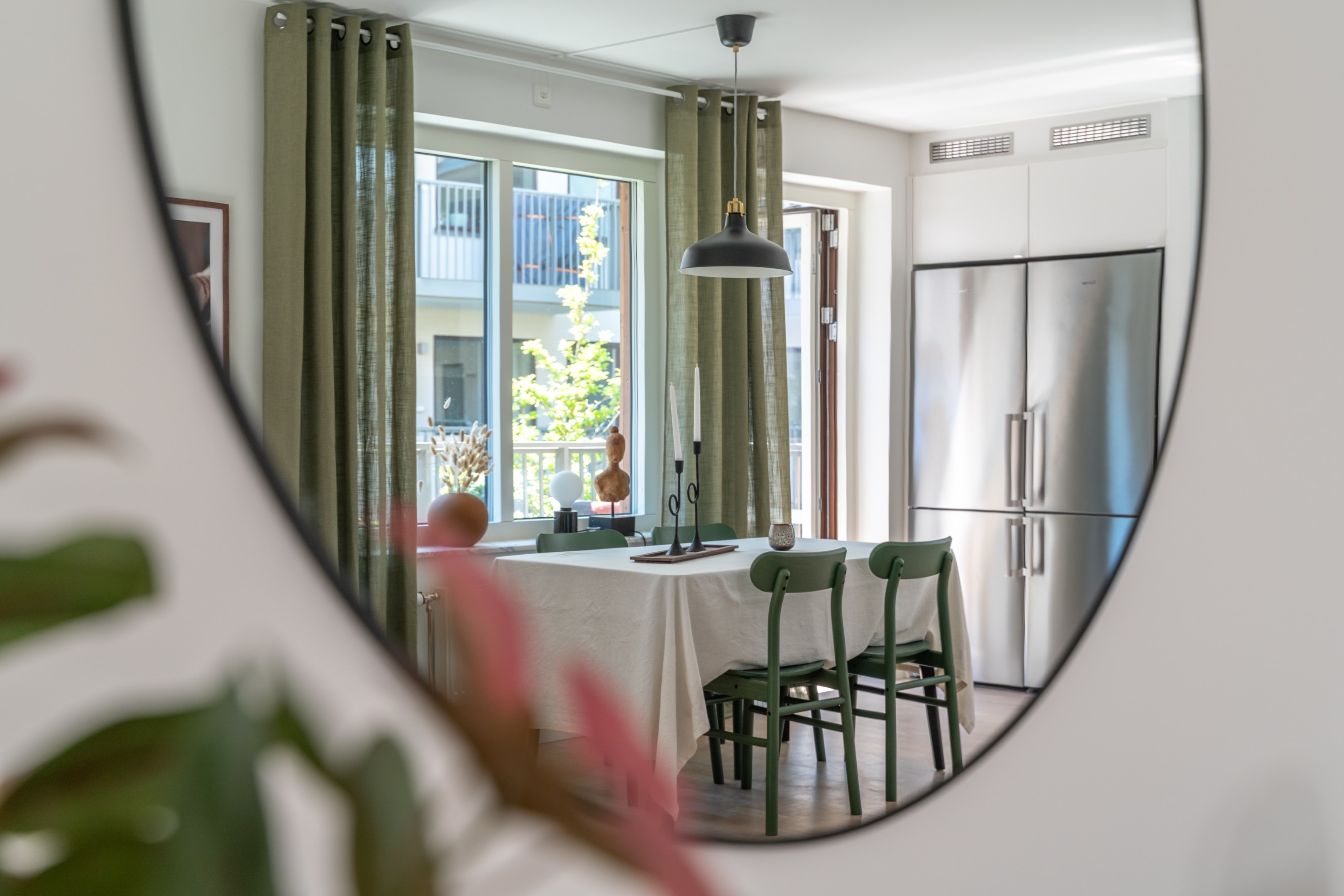 Bostadsbild från Väsjöpromenaden 17, Till salu i Väsjön, Sollentuna