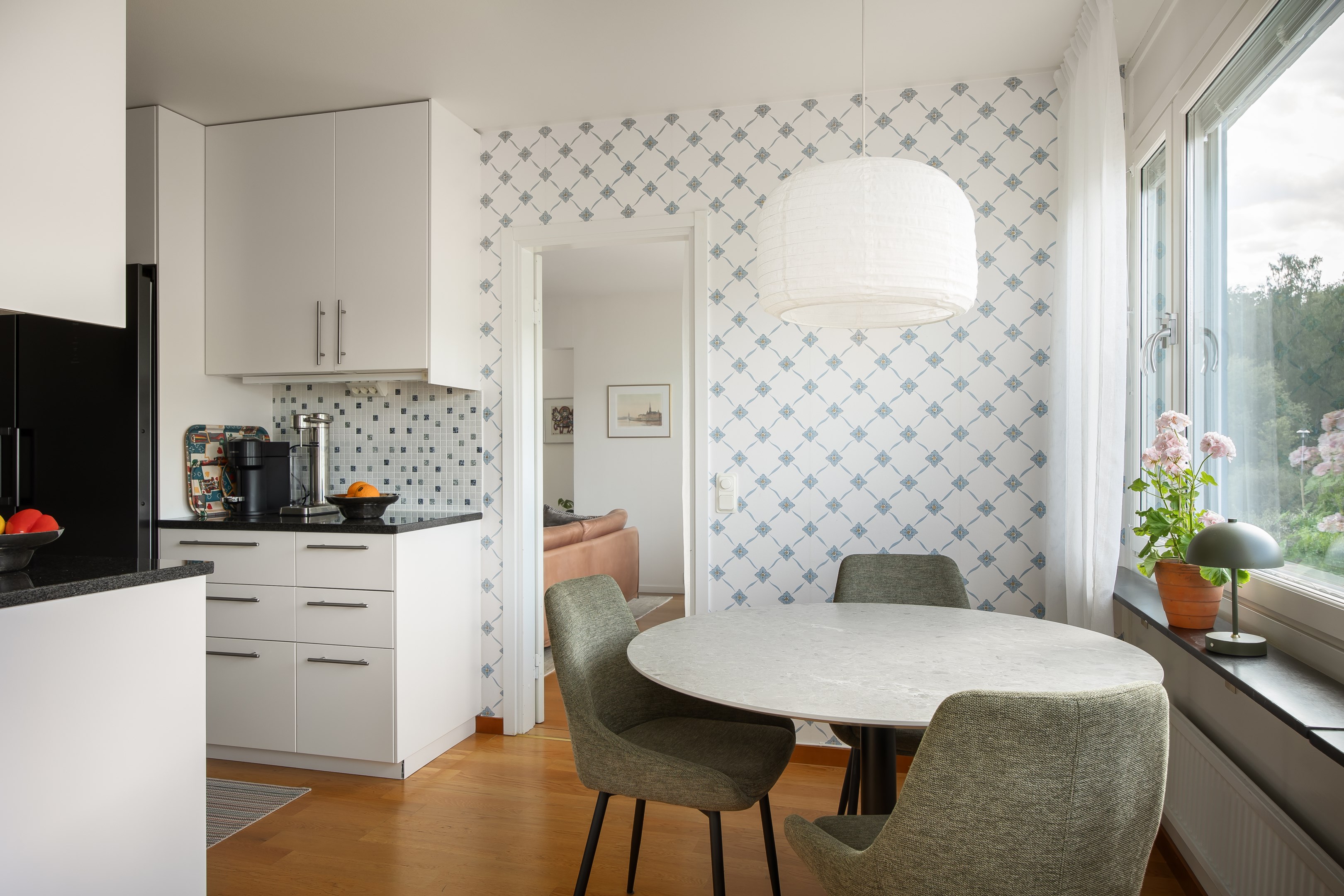 Bostadsbild från Vinterbrinksvägen 49, 2tr, Såld i Igelbodaplatån - Saltsjöbaden, Nacka