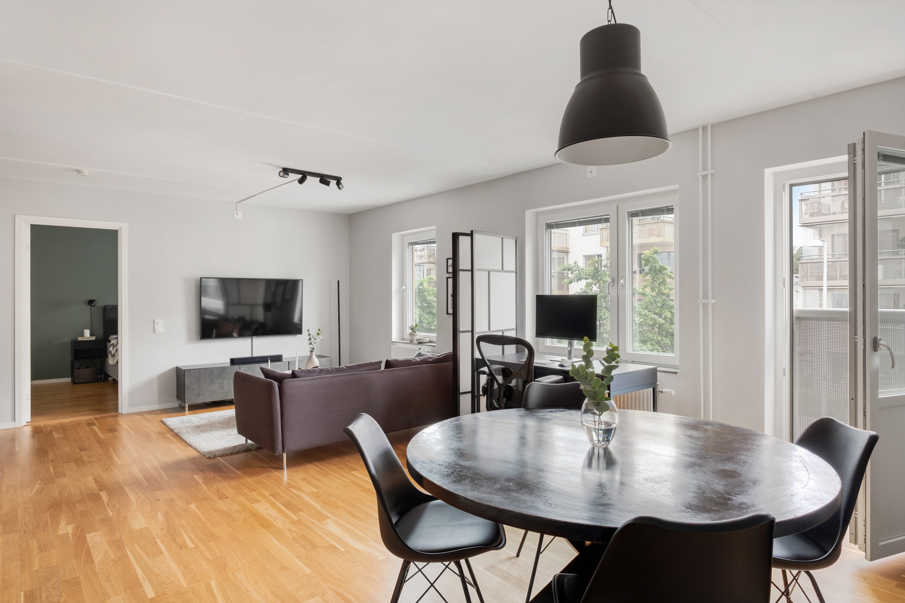 Bostadsbild från Dammtorps allé 17, Såld i Järvastaden, Solna