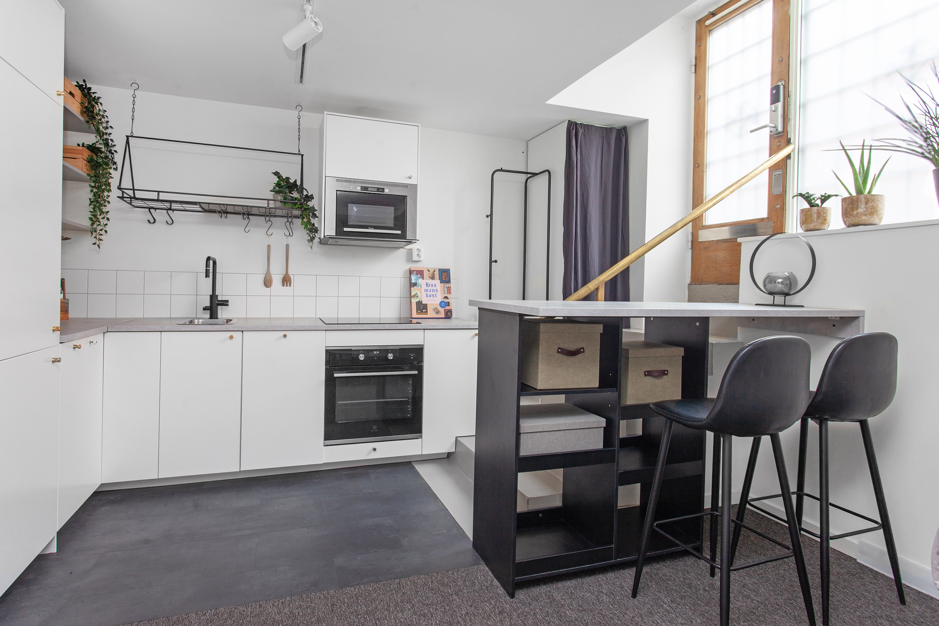 Bostadsbild från Torsgatan 71, Till salu i Vasastan, Stockholm