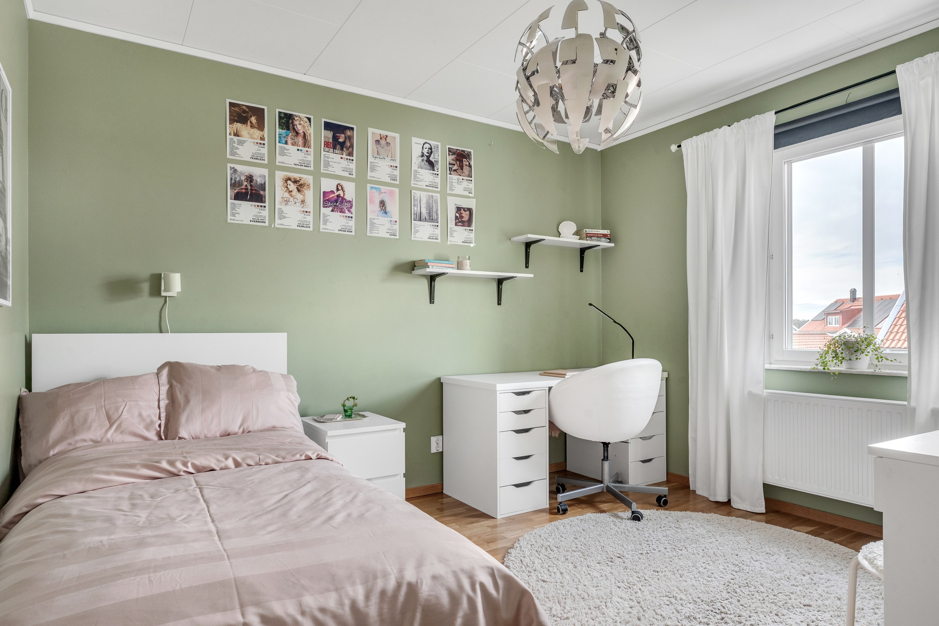 Bostadsbild från Timotejvägen 15, Till salu i Lövstalöt, Uppsala