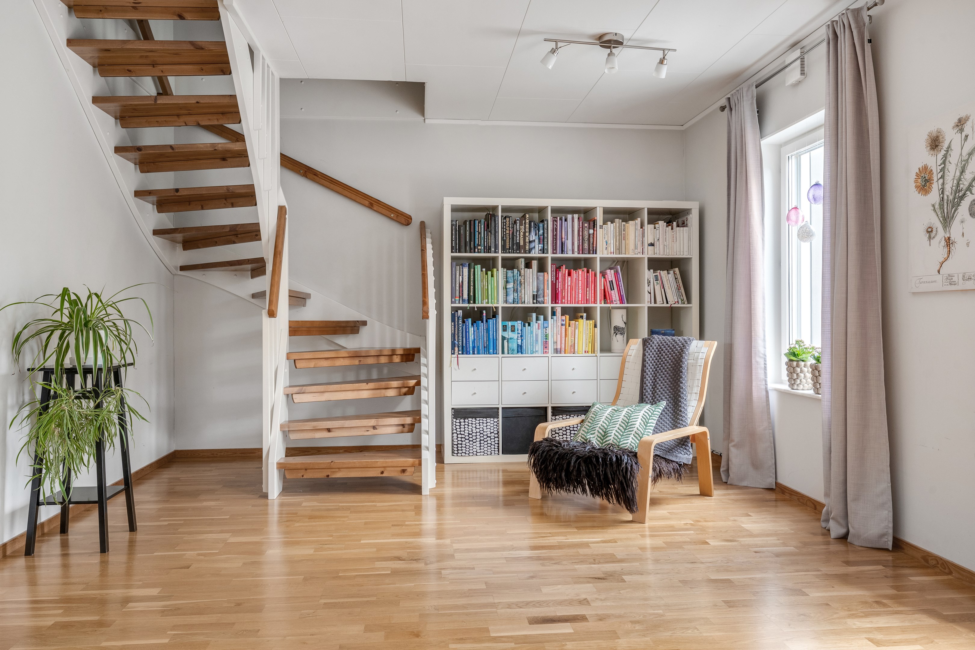Bostadsbild från Timotejvägen 15, Till salu i Lövstalöt, Uppsala