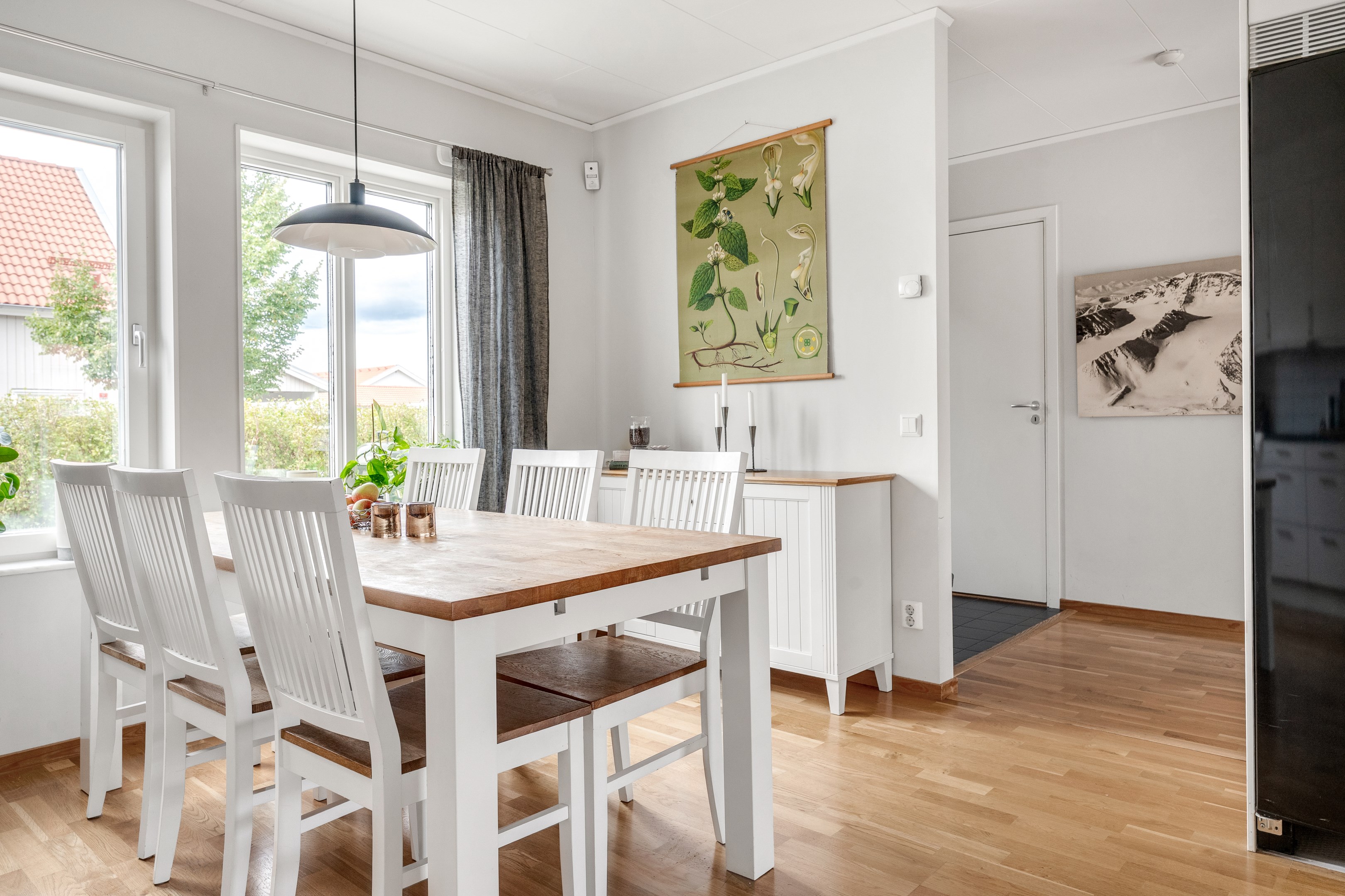 Bostadsbild från Timotejvägen 15, Till salu i Lövstalöt, Uppsala