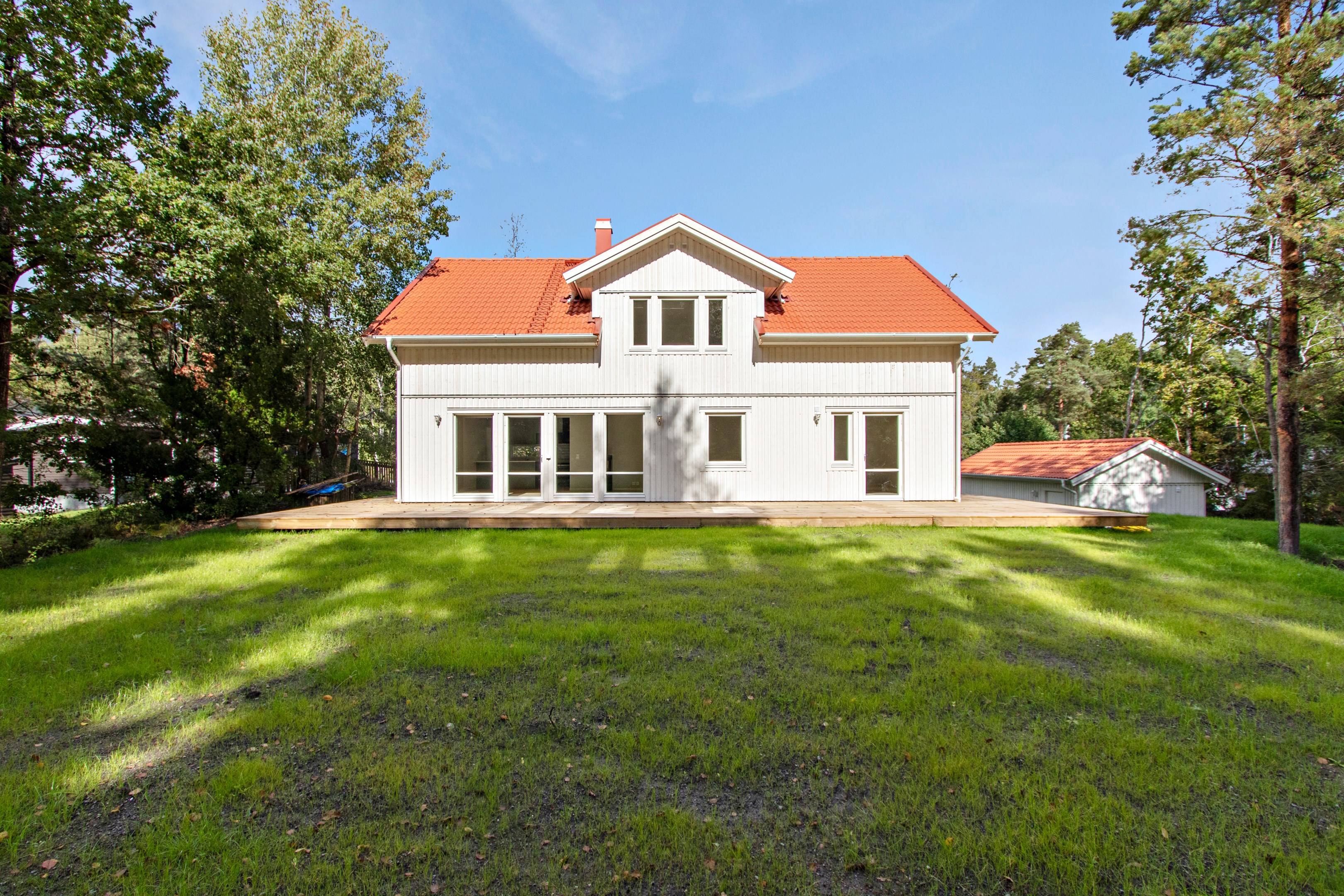 Bostadsbild från Jakthornsvägen 11, Såld i Herrviksnäs, Värmdö